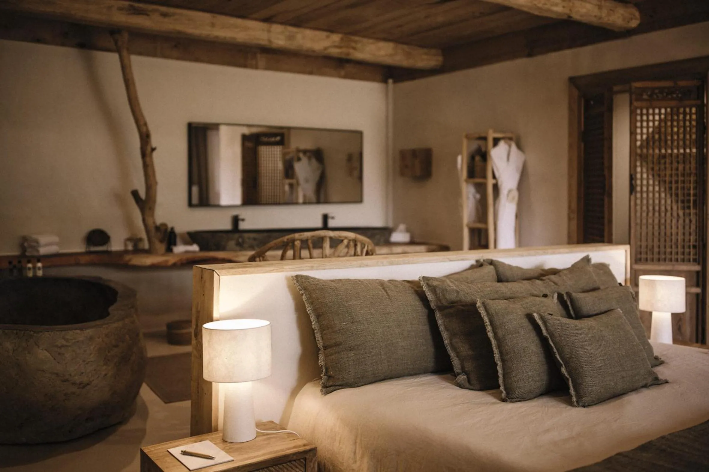 Bed in Lagnonu