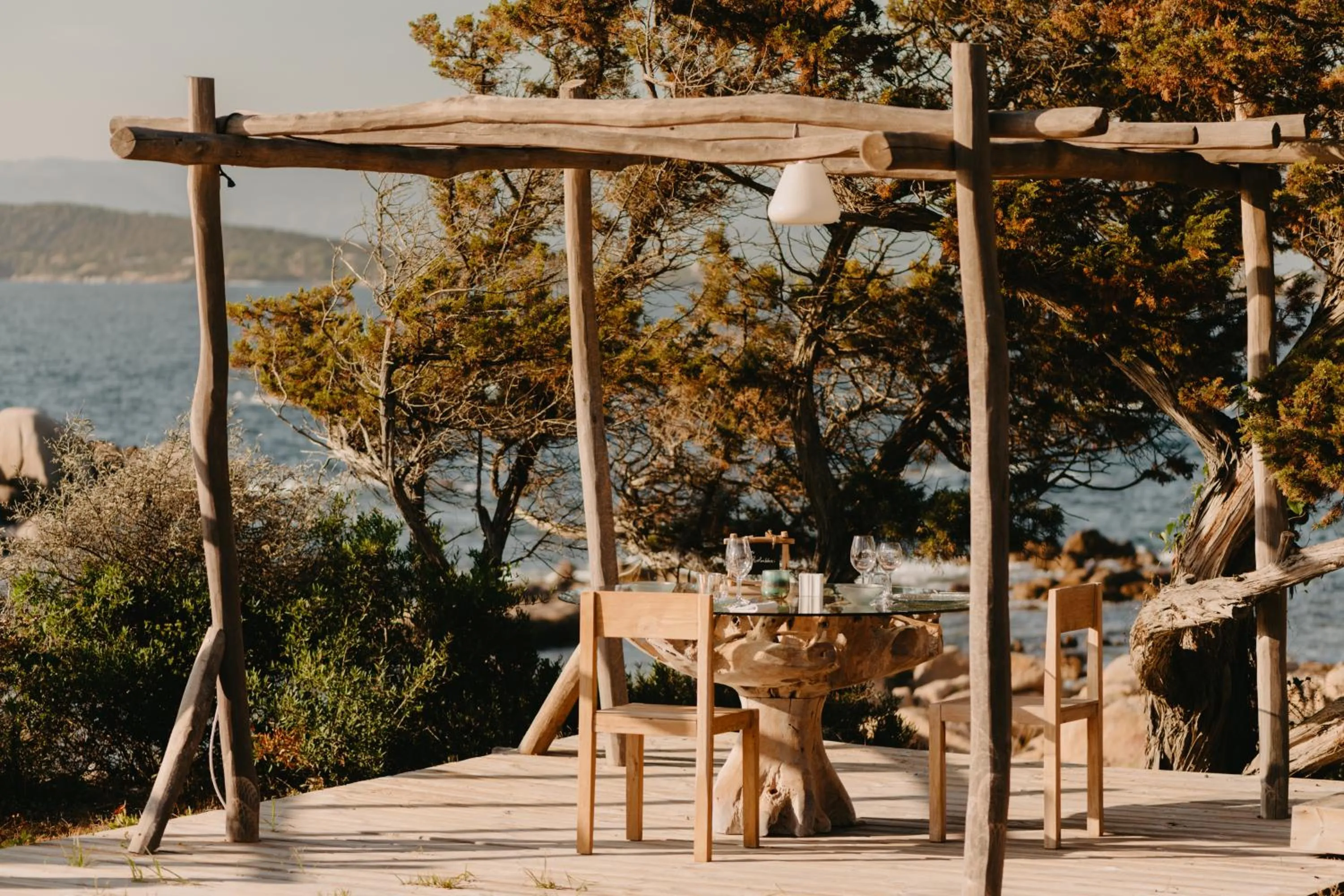 Restaurant/places to eat in Lagnonu