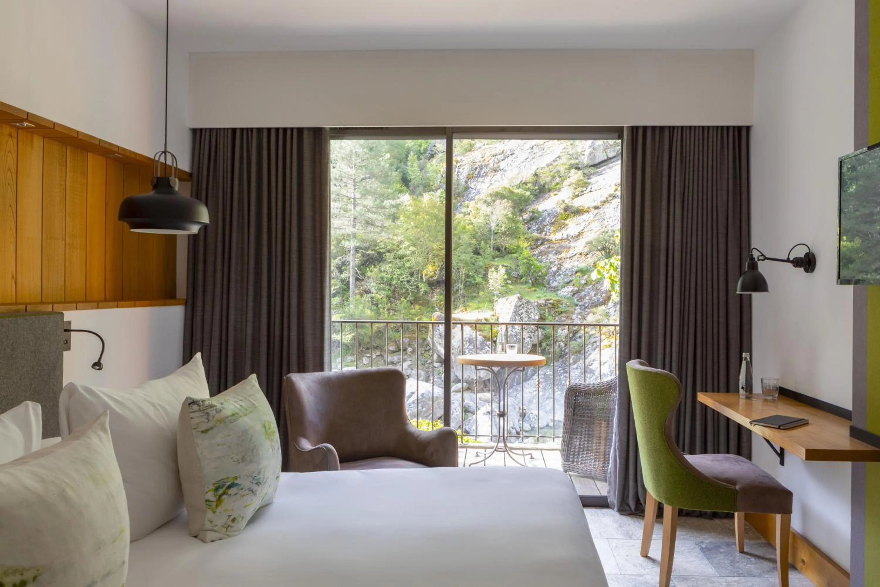 Bed in Dominique Colonna