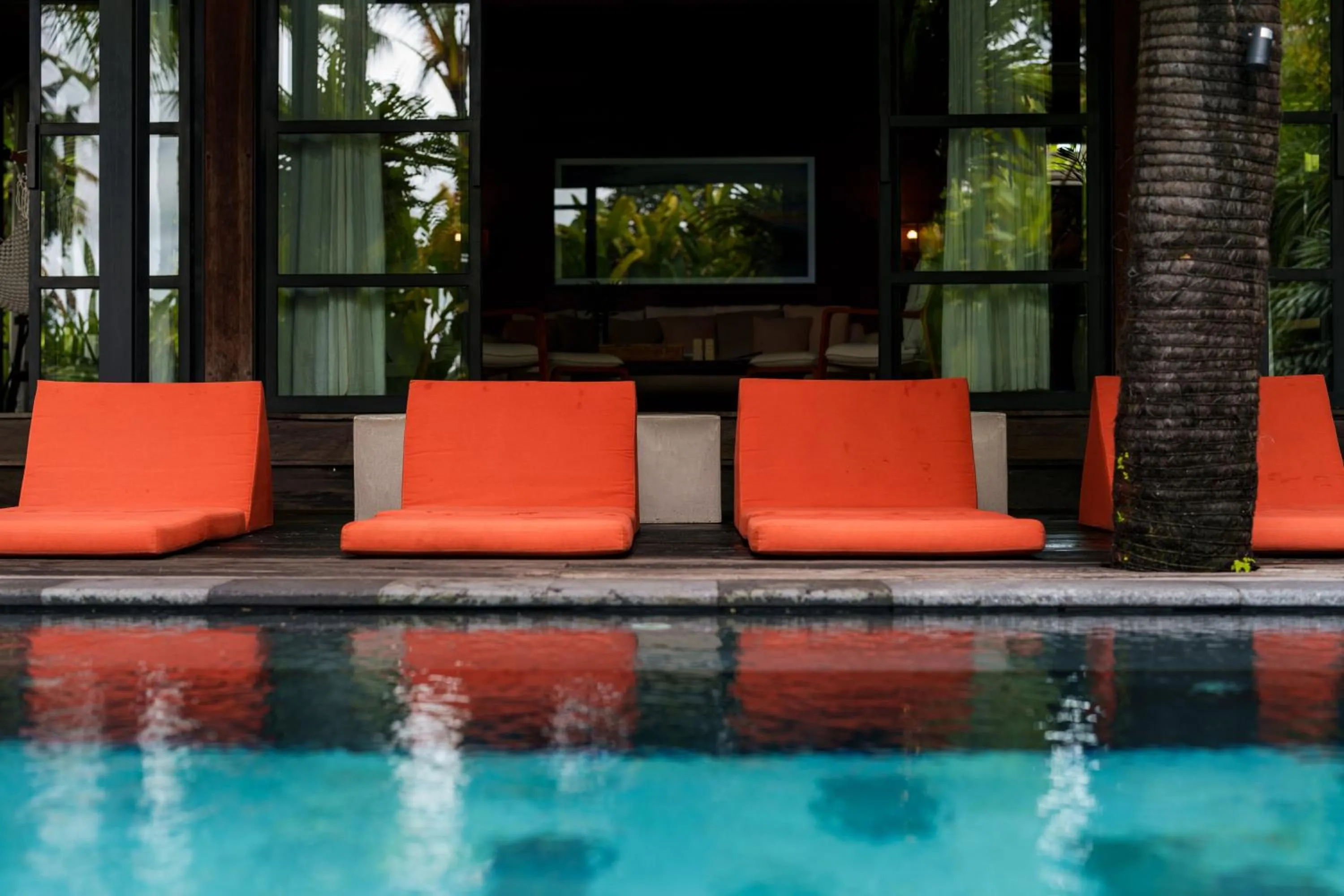 Swimming pool in Rumah Hujan