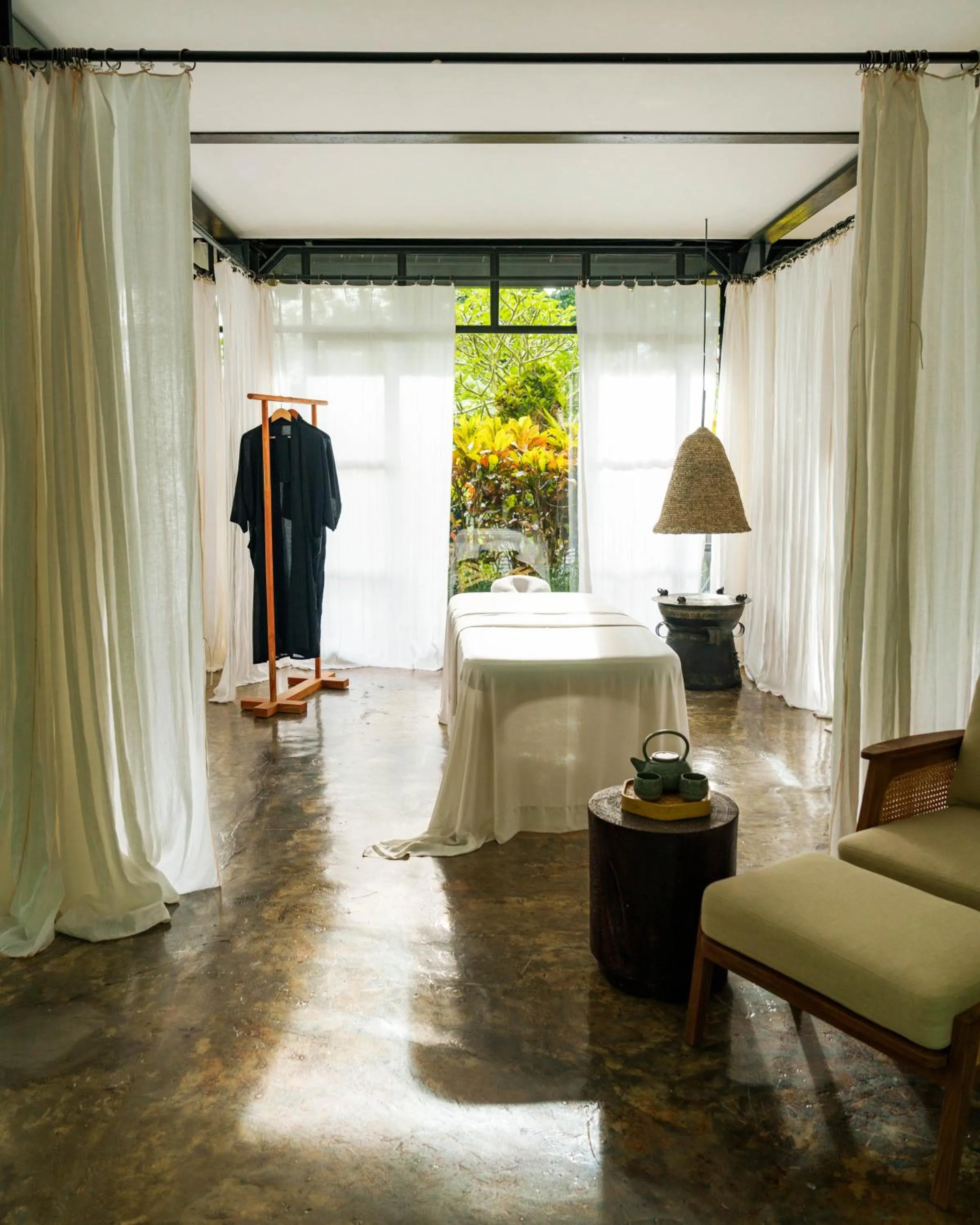 Spa and wellness centre/facilities in Rumah Hujan