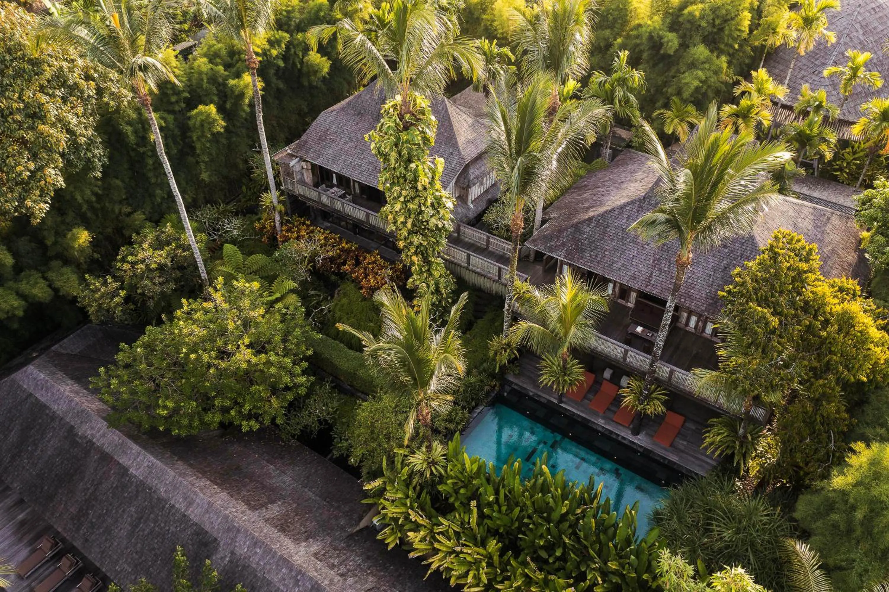 Property building in Rumah Hujan