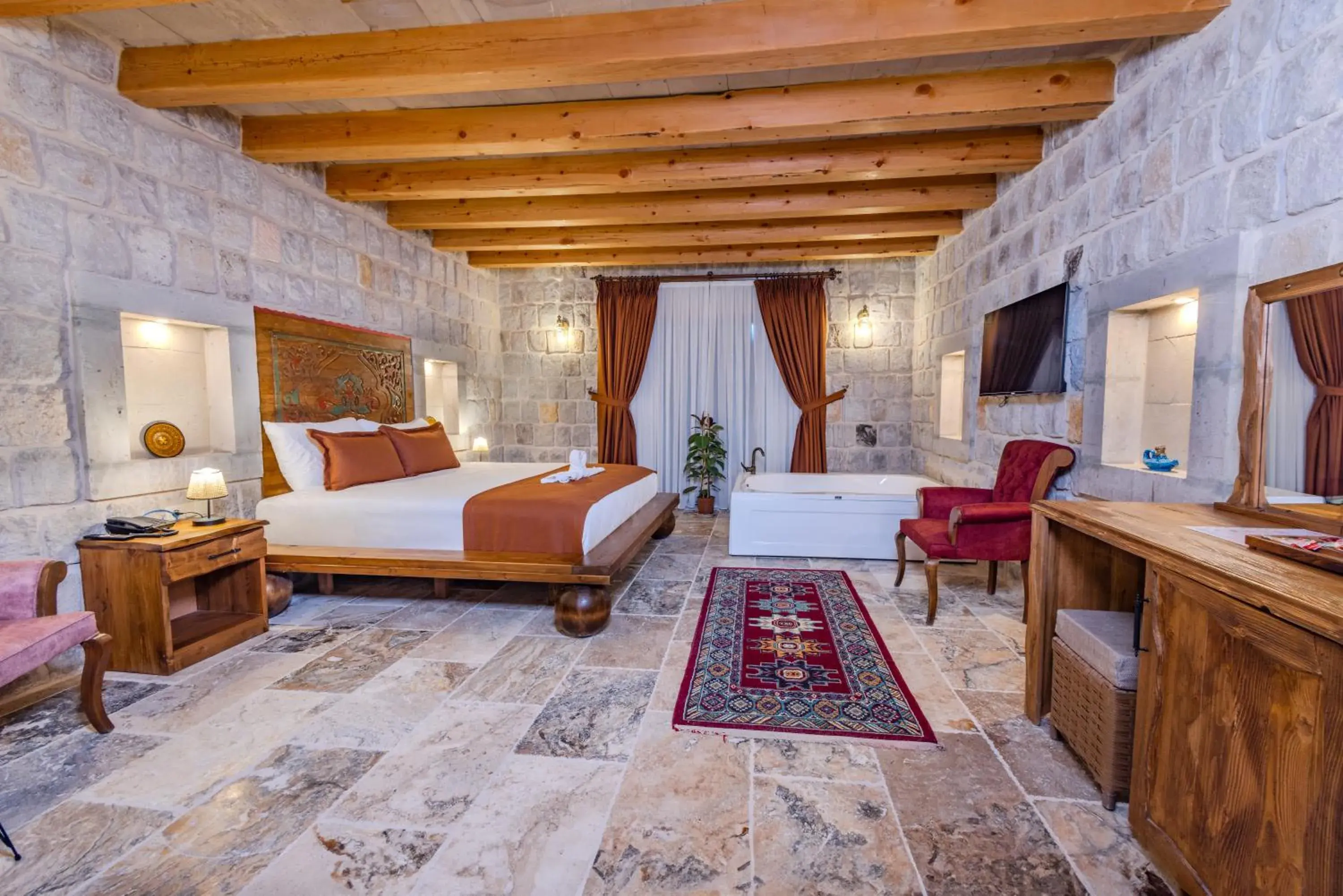 Deluxe King Room in Gala Cave Cappadocia Deluxe King Room in Gala Cave Cappadocia