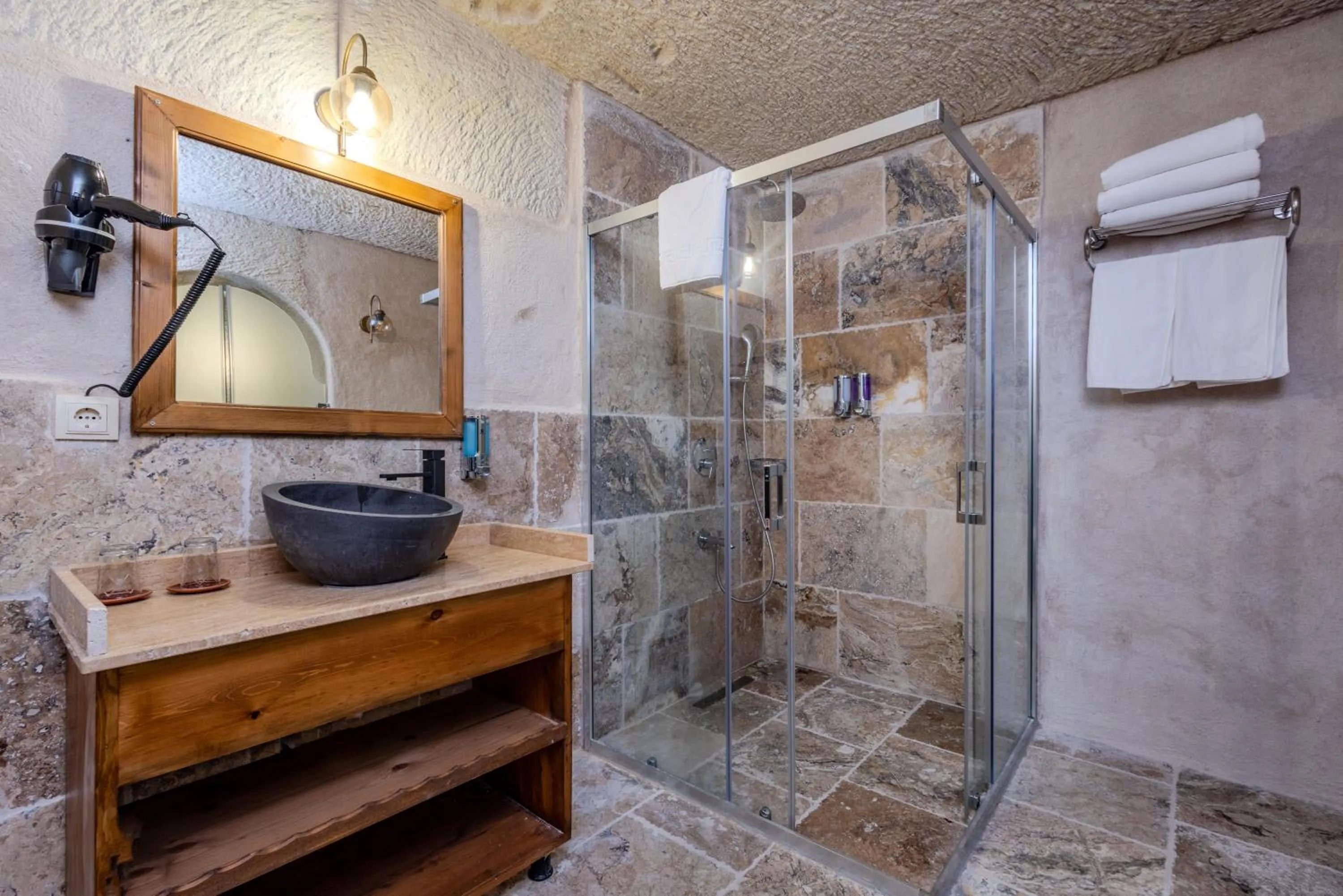Bathroom in Gala Cave Cappadocia
