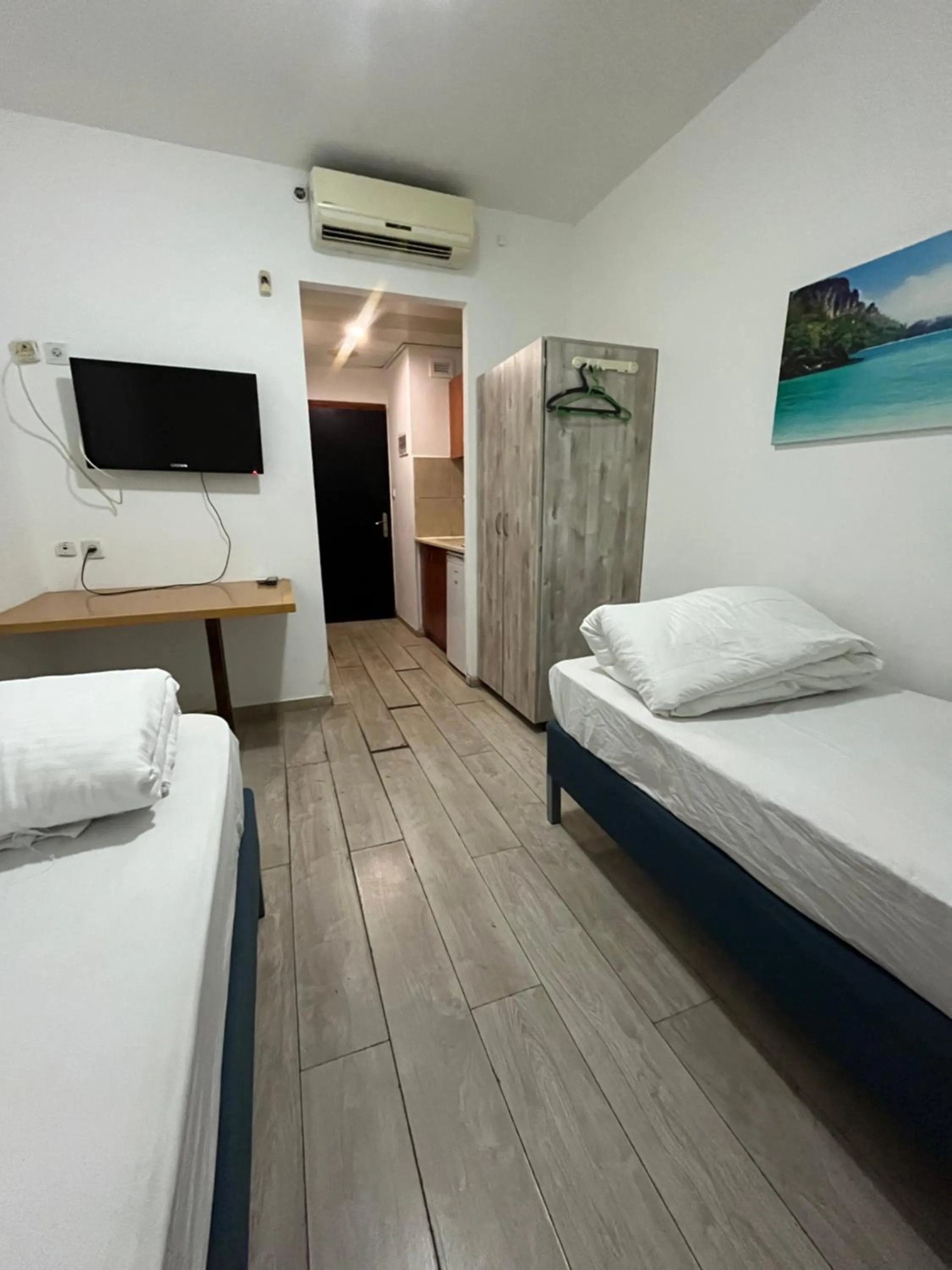 Bed in Soho Eilat