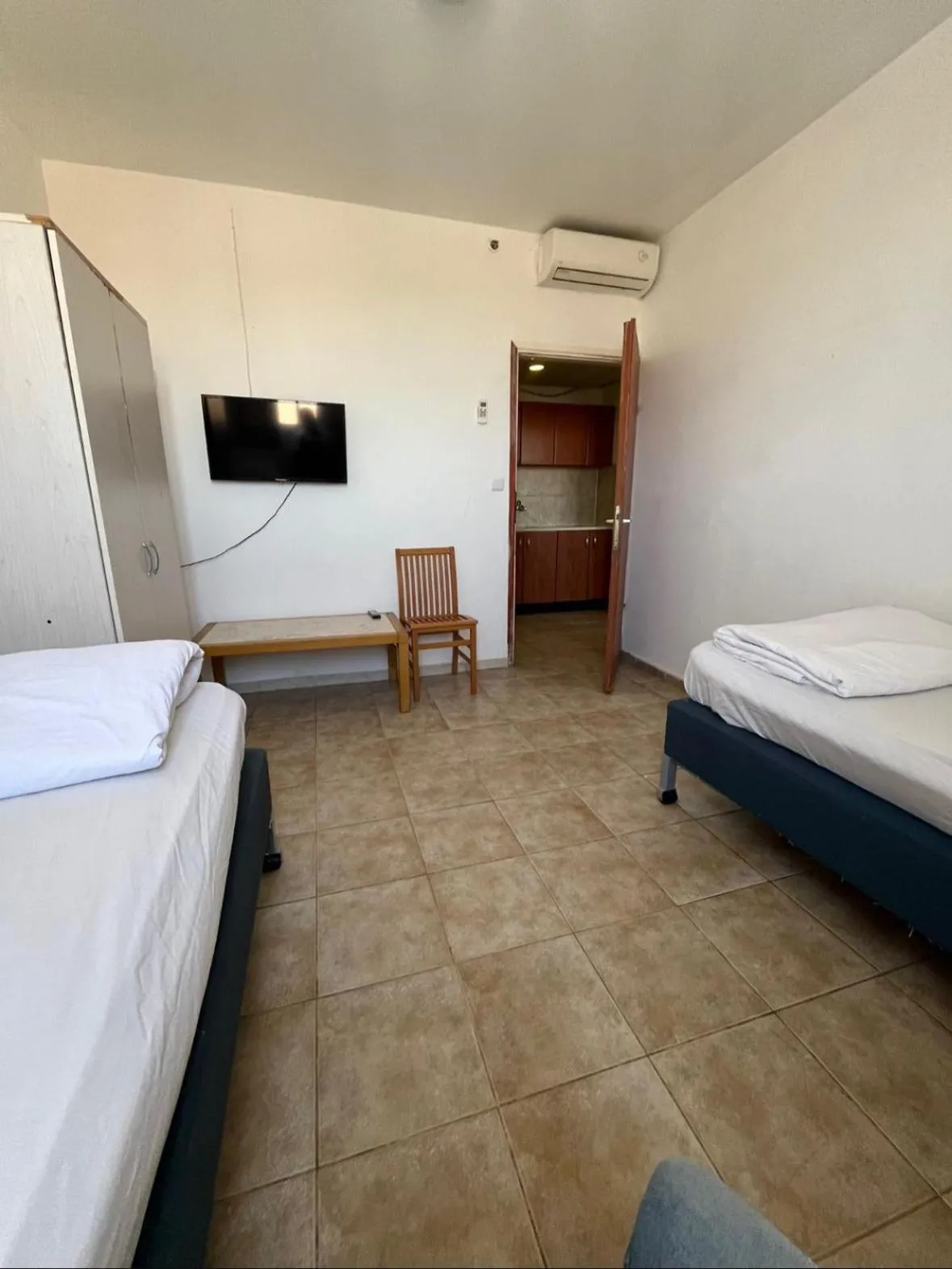 Bed in Soho Eilat