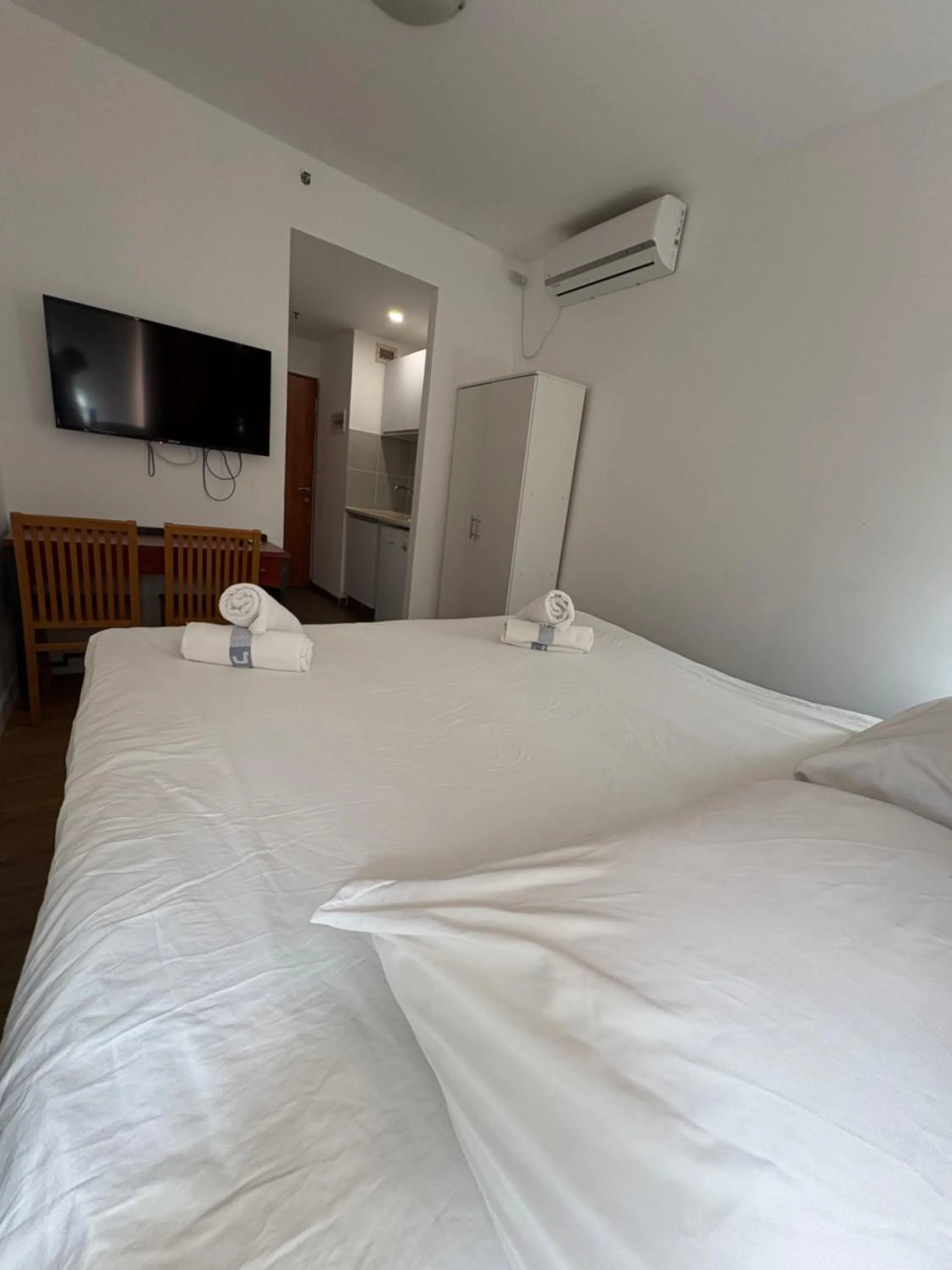 Bed in Soho Eilat