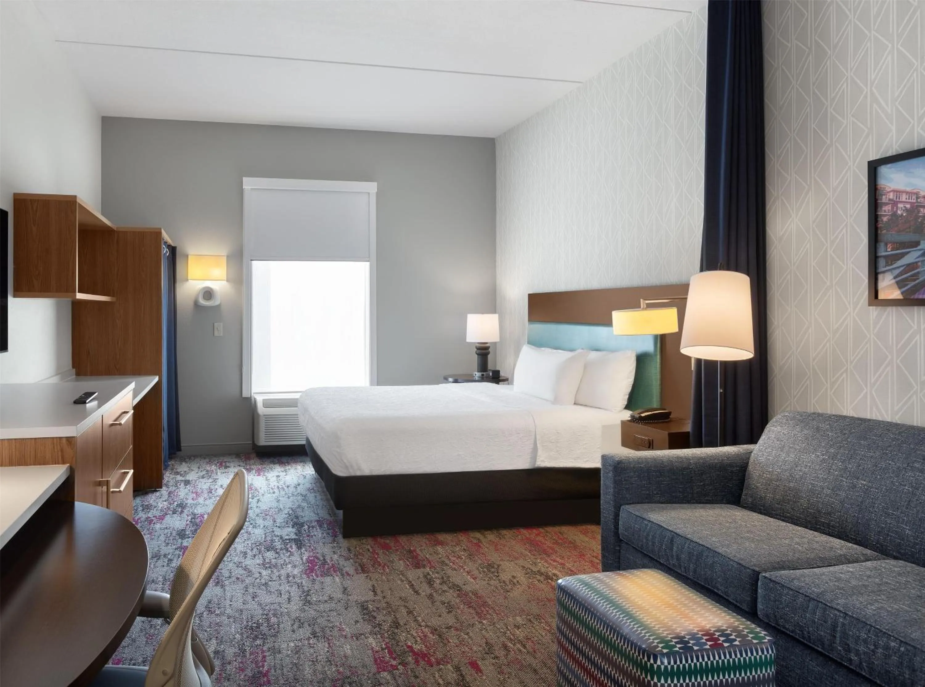 Living room, Bed in Home2 Suites by Hilton Greenville Airport