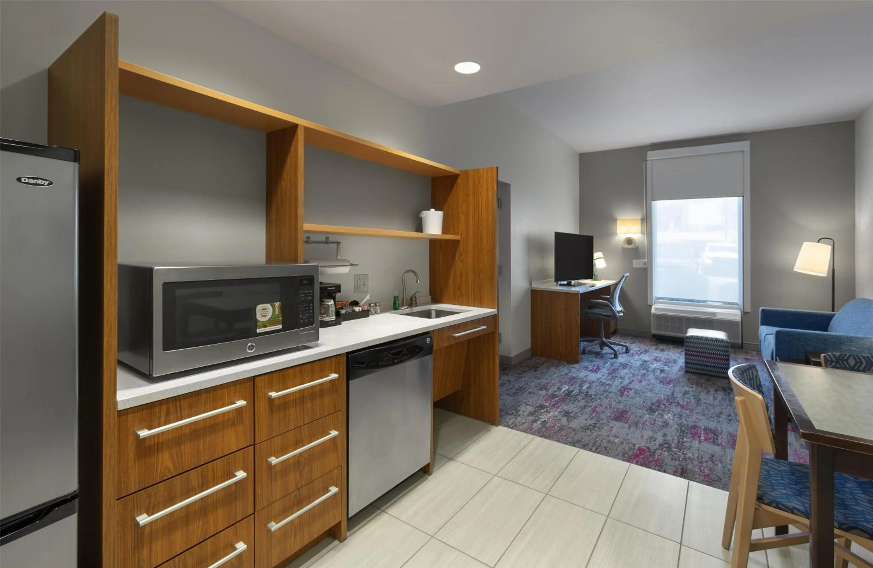 Kitchen or kitchenette in Home2 Suites by Hilton Greenville Airport