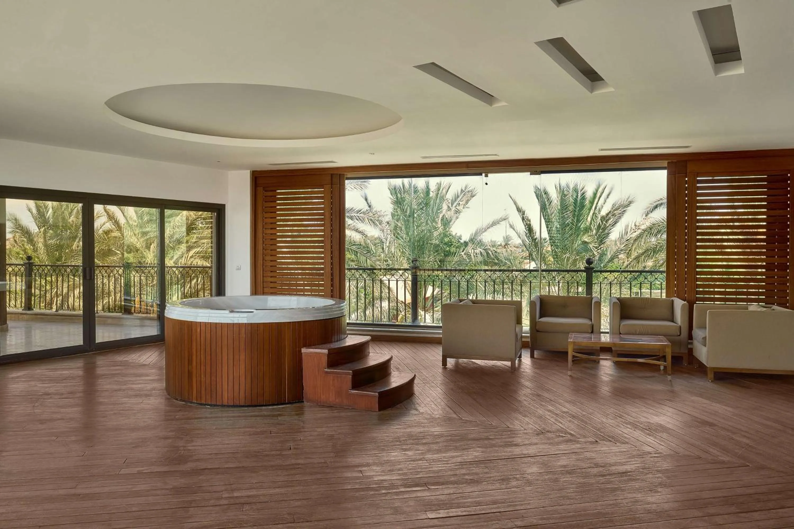 Bathroom in Hilton Alexandria King's Ranch Hotel