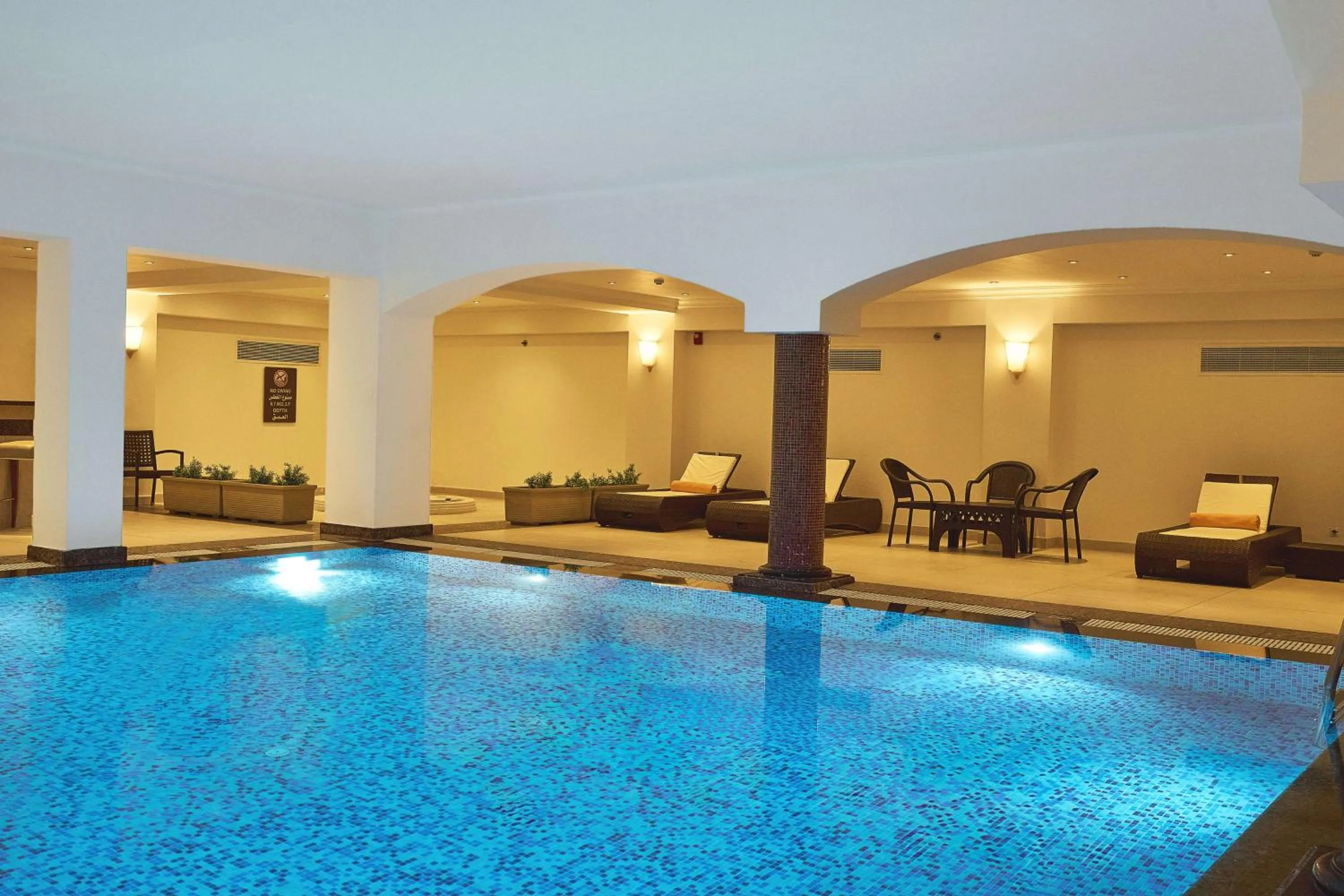 Pool view in Hilton Alexandria King's Ranch Hotel