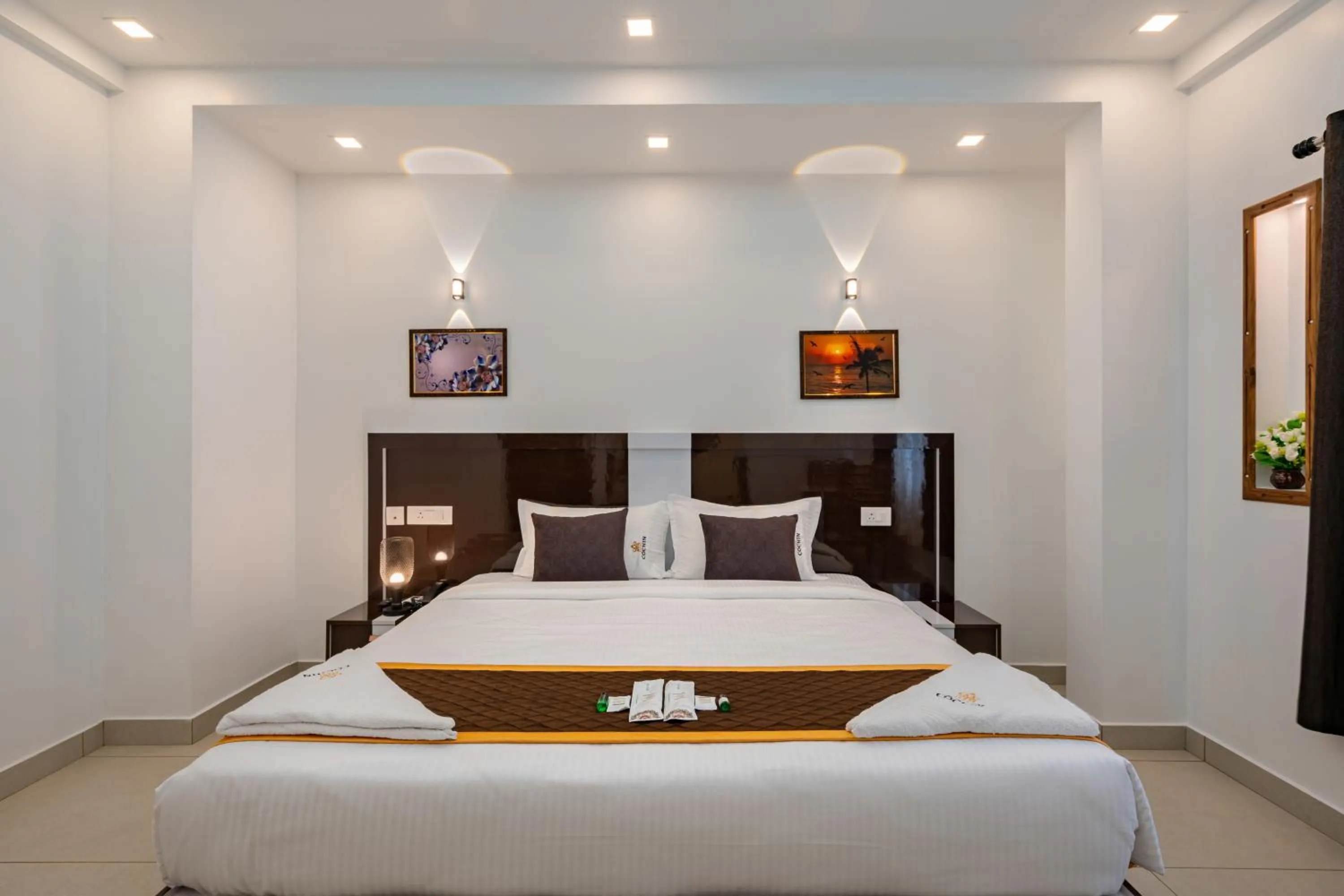 Bed in Cochin Airport Hotel