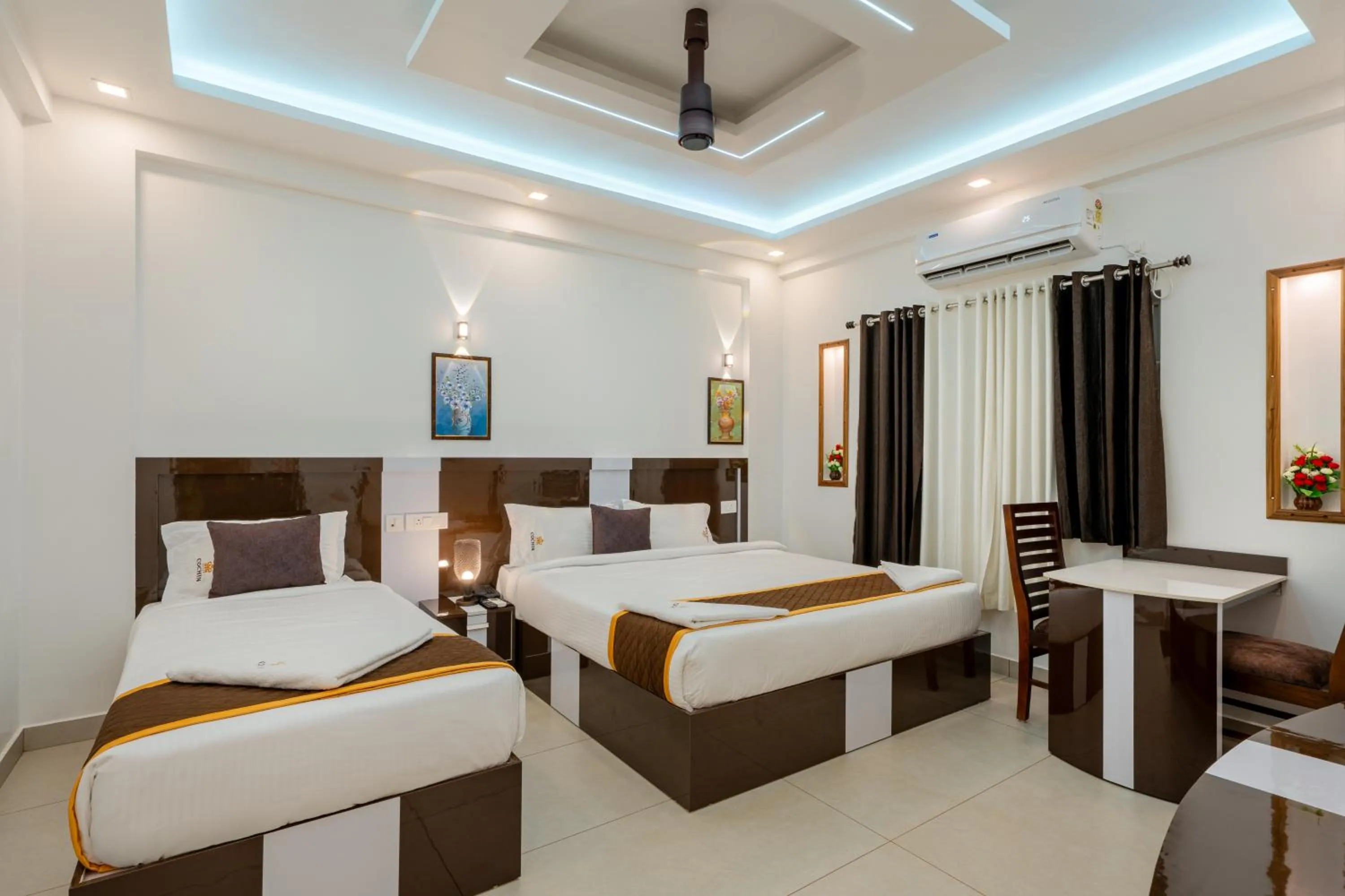 Bed in Cochin Airport Hotel