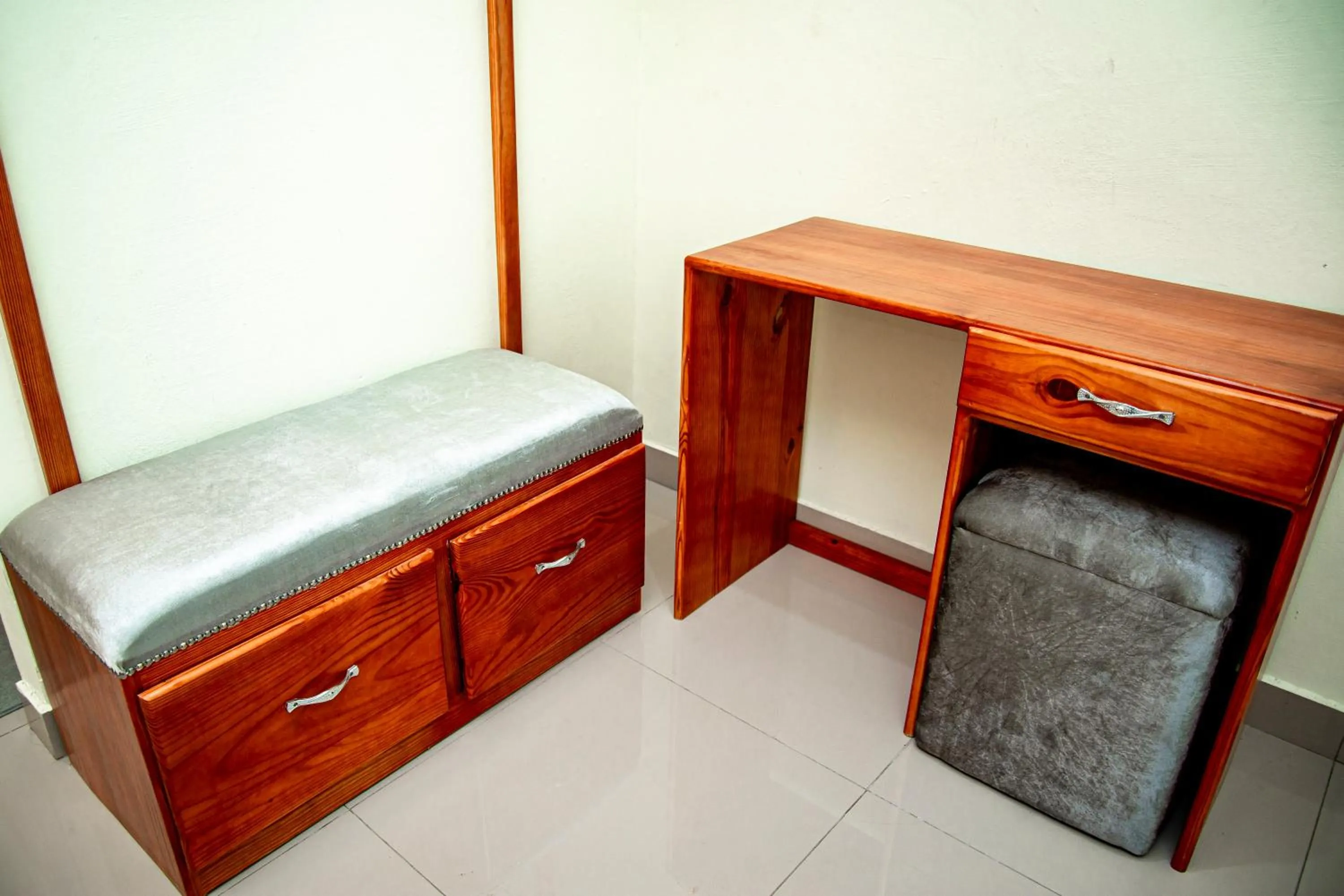 Seating area in Hotel J&M