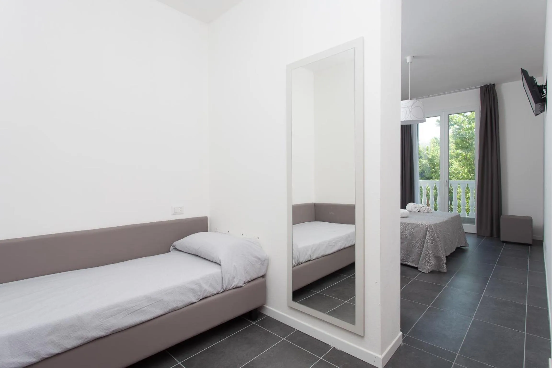 Seating area, Bed in Hotel Star