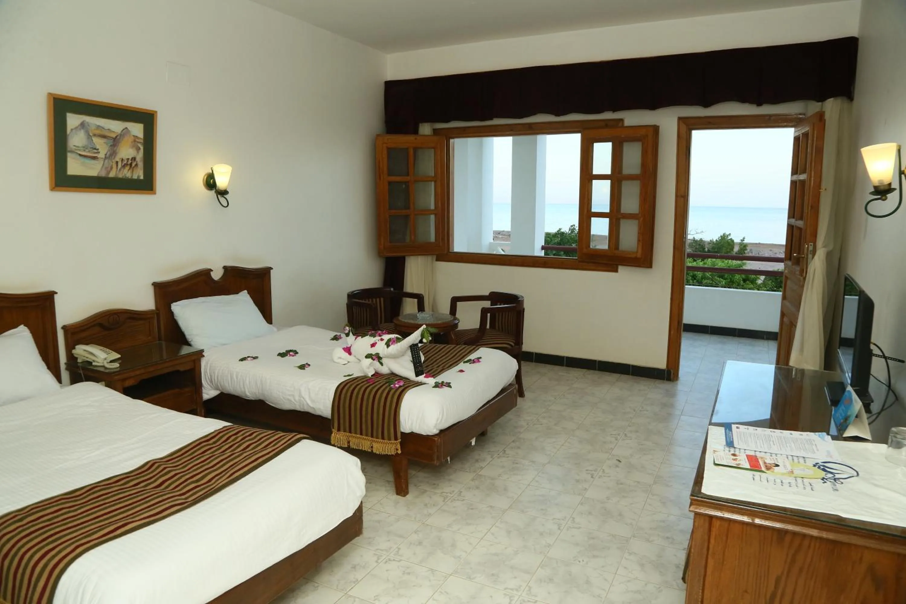 Photo of the whole room, Bed in Happy Life Village Dahab