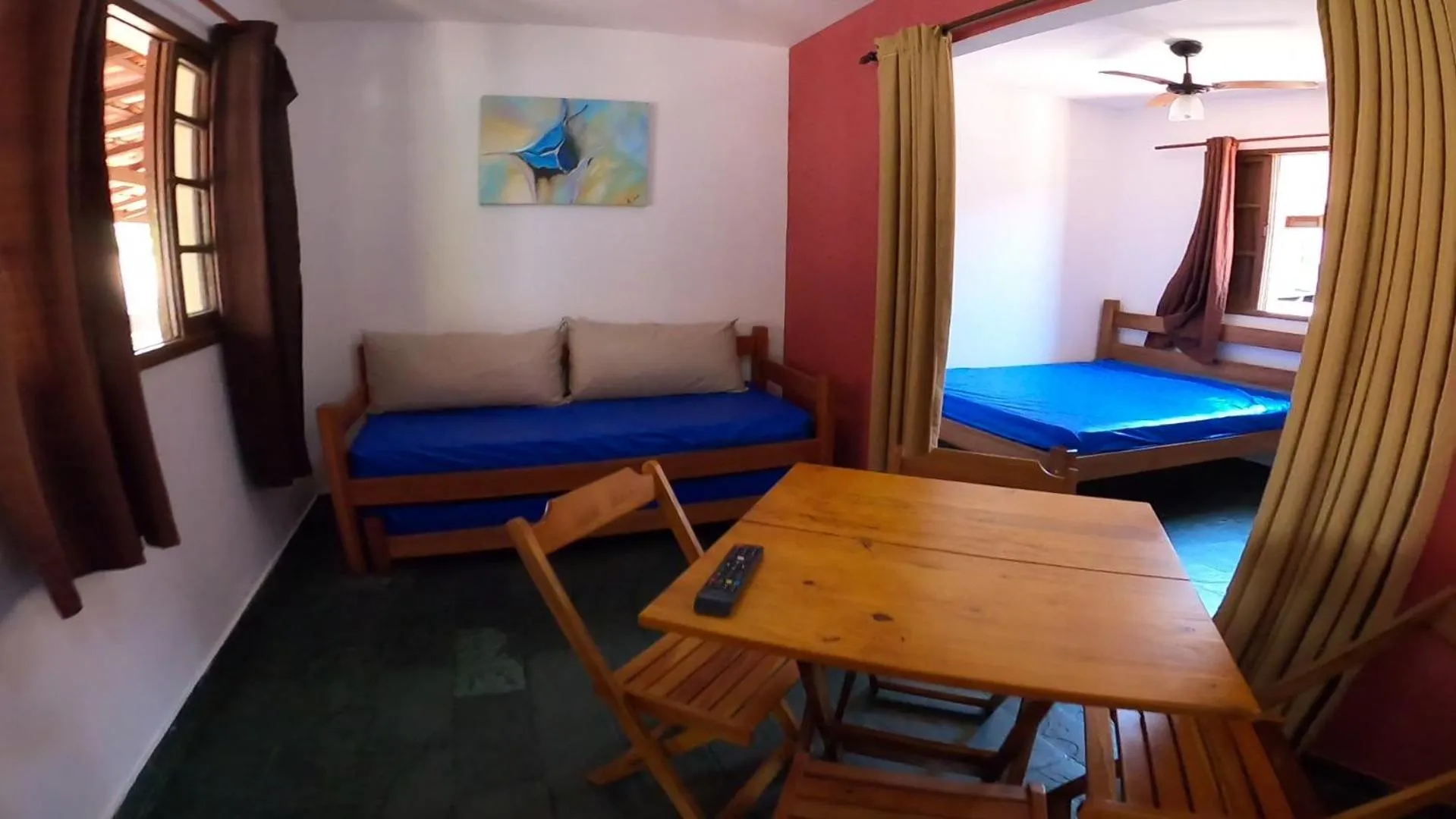 Photo of the whole room, Bed in Residencial Chalés Âncora