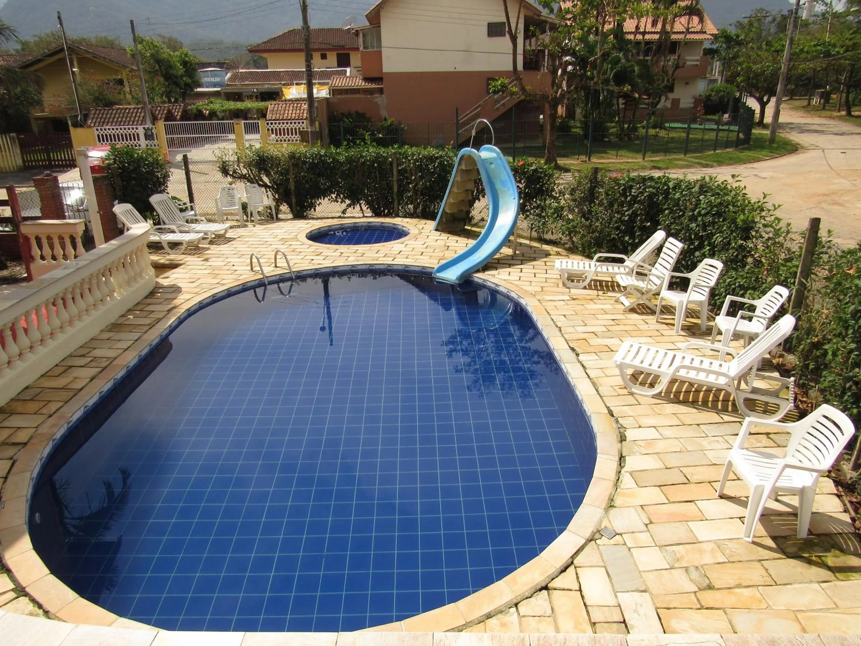 Pool view in Residencial Chalés Âncora