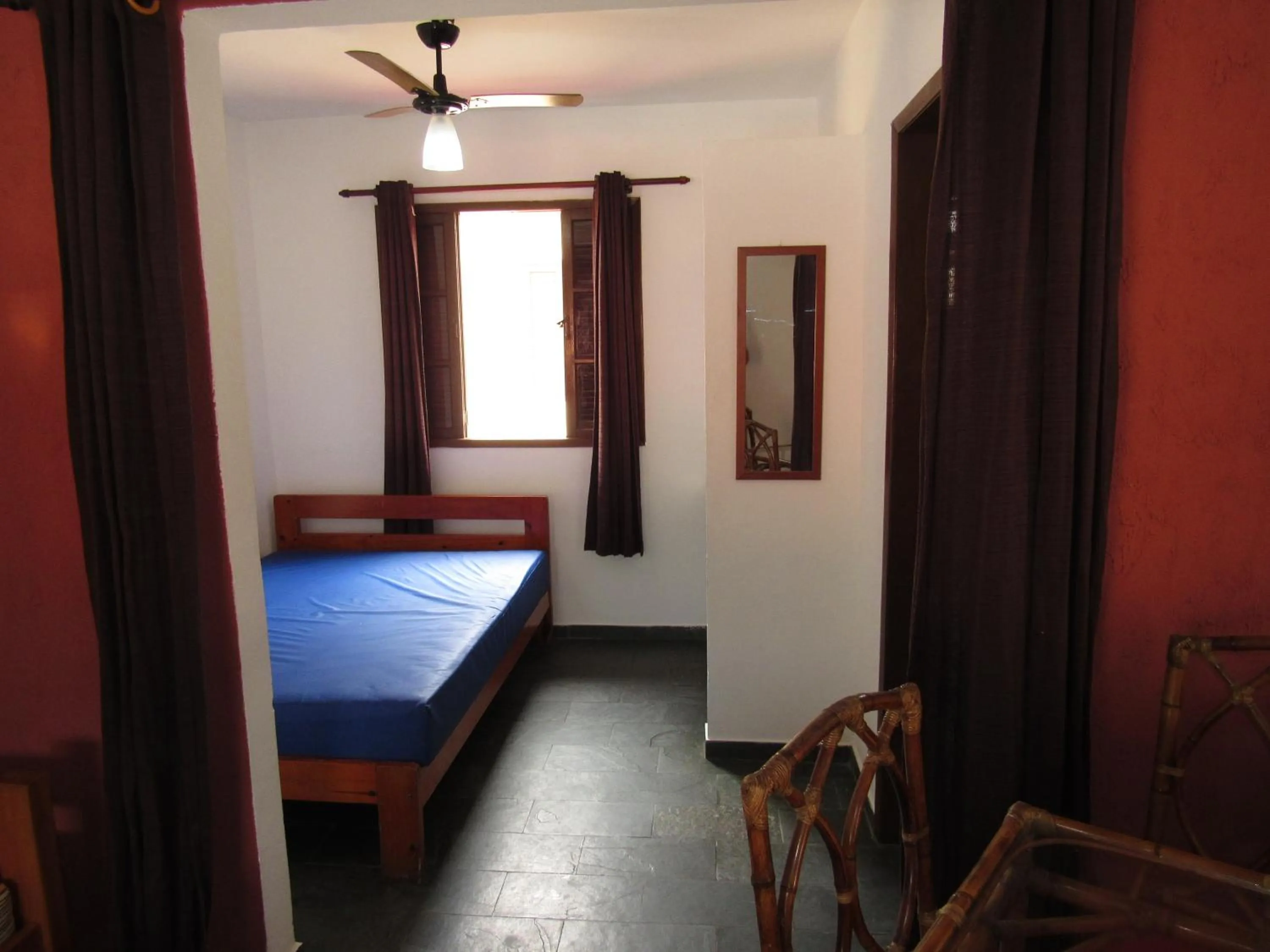 Photo of the whole room, Bed in Residencial Chalés Âncora