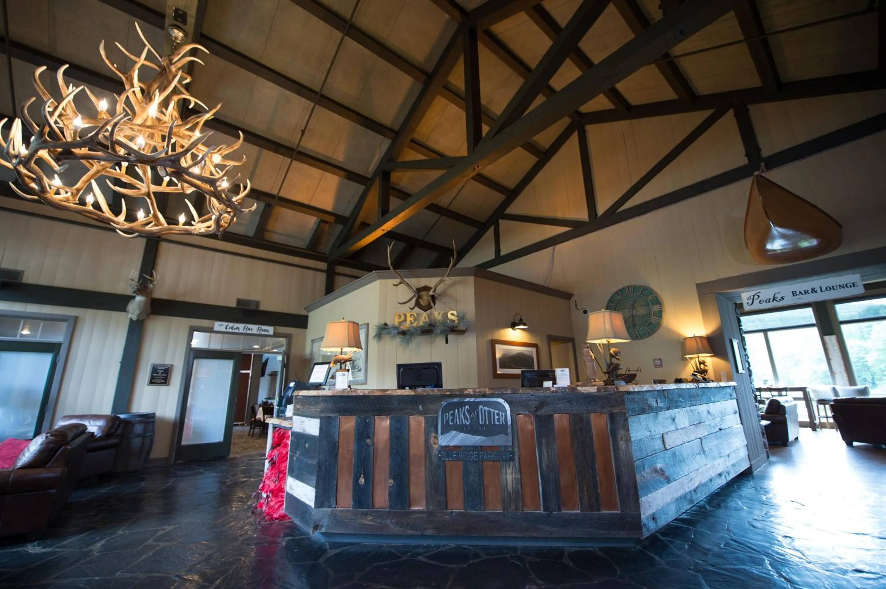 Peaks of Otter Lodge