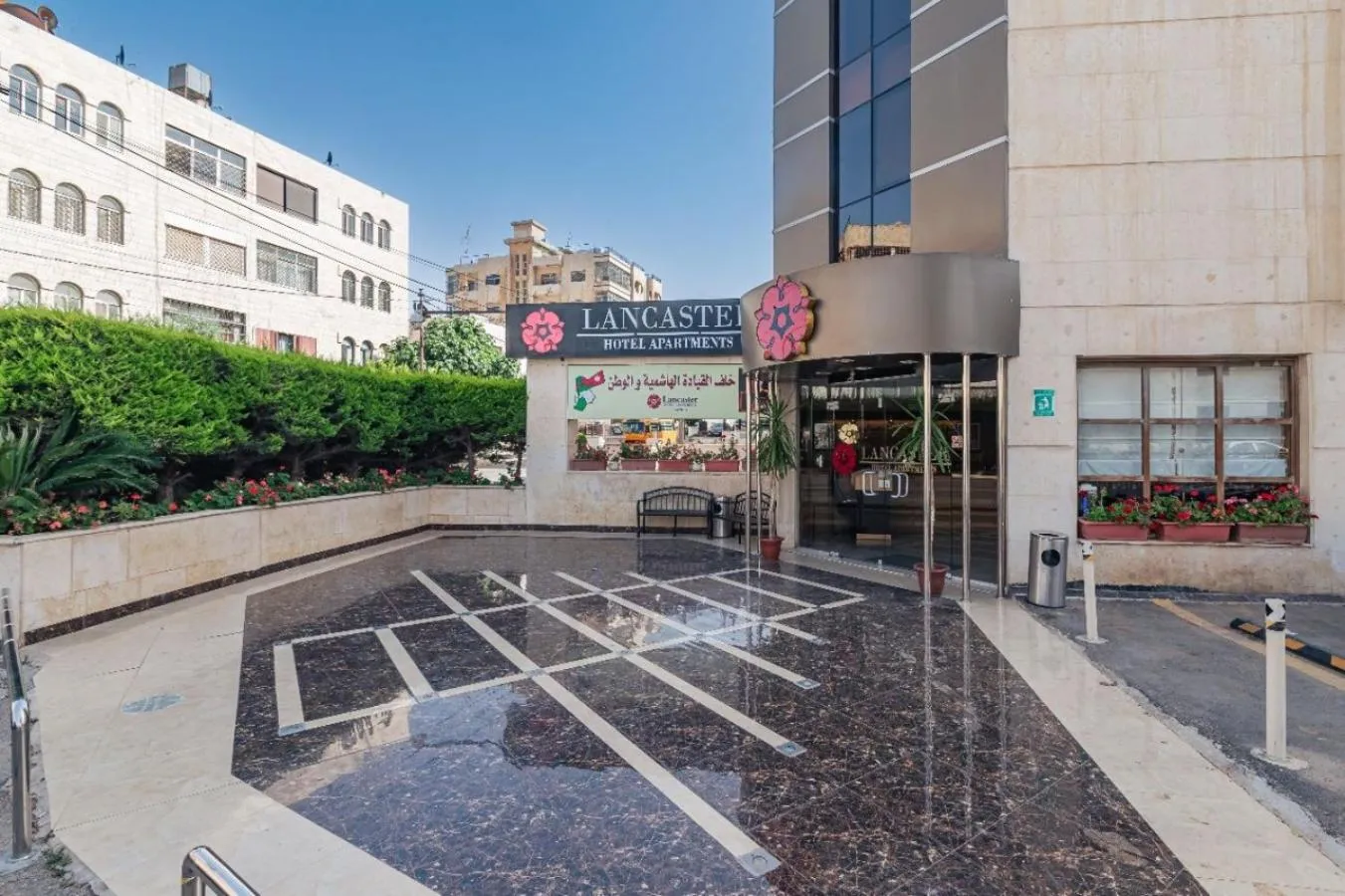 Day in Lancaster Hotel Apartments-Gardens