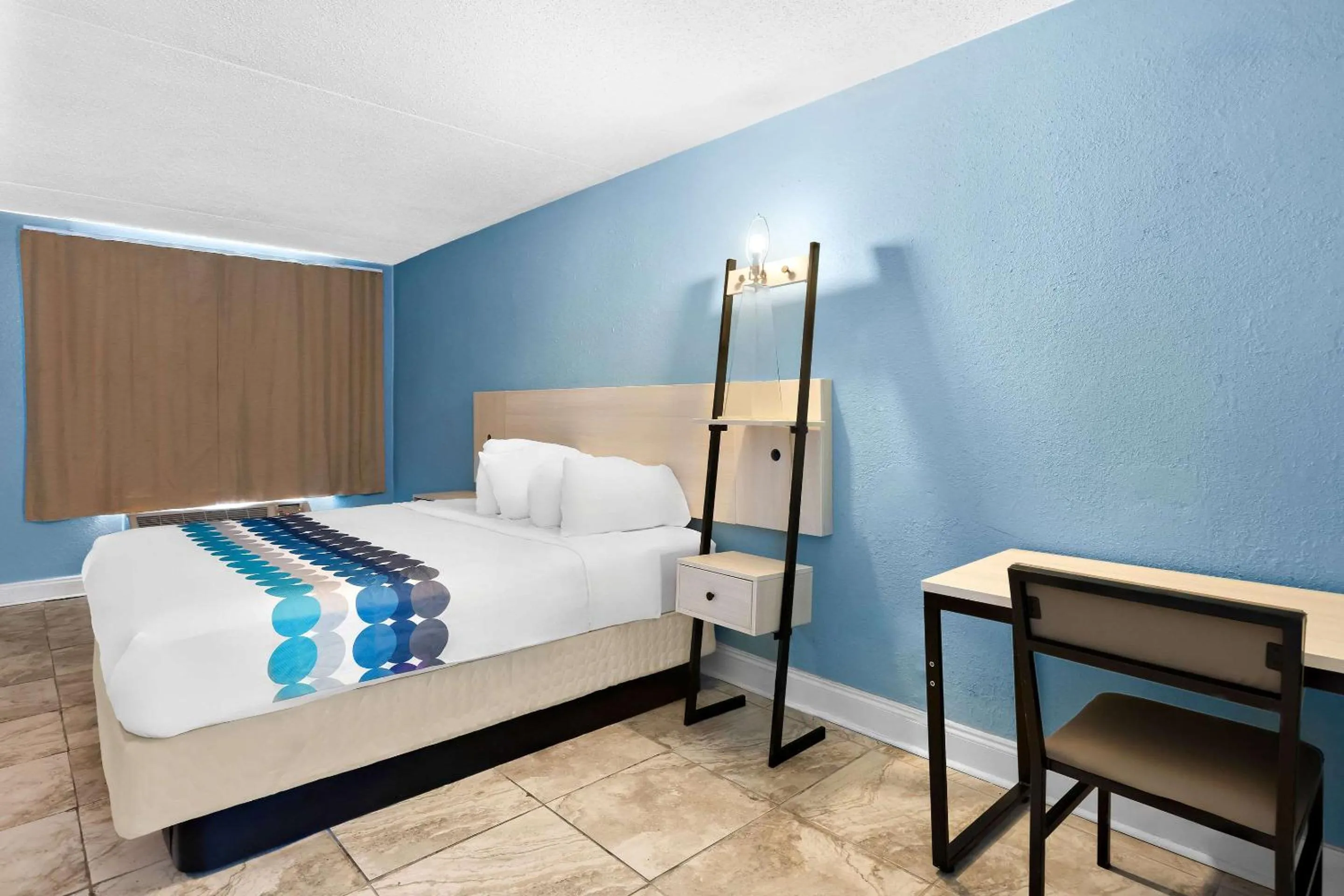 Bedroom in Suburban Studios Brunswick I-95