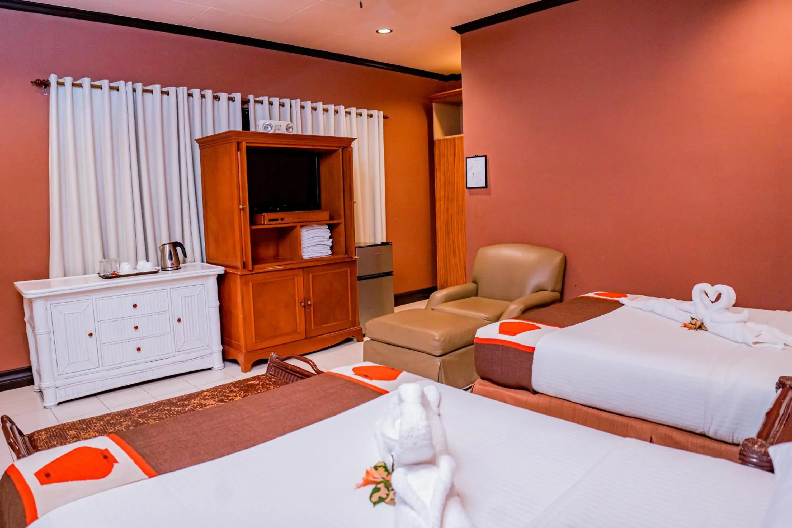 Bed in Paras Beach Resort - Camiguin Bed in Paras Beach Resort - Camiguin