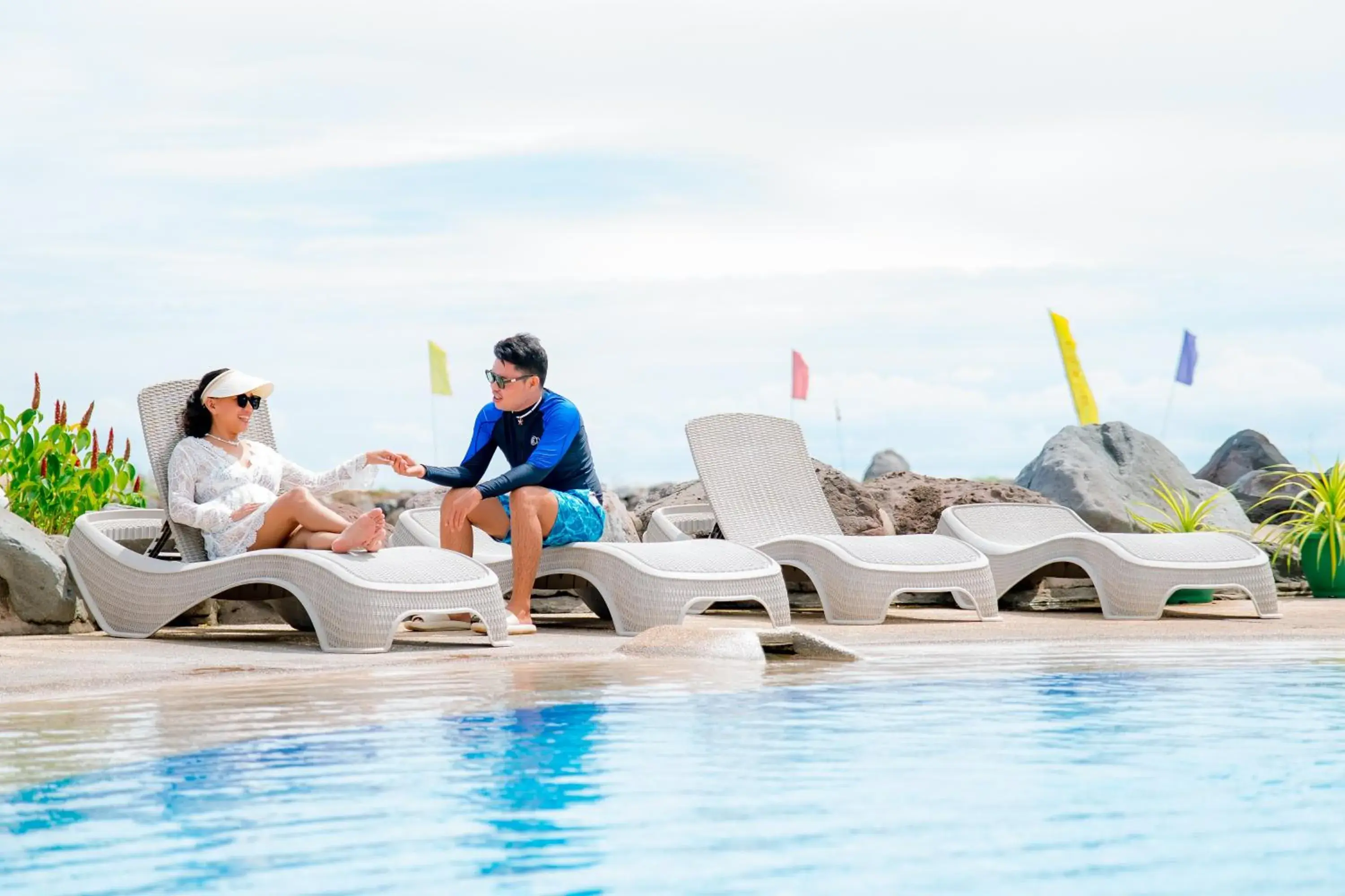 Swimming pool in Paras Beach Resort - Camiguin Swimming pool in Paras Beach Resort - Camiguin