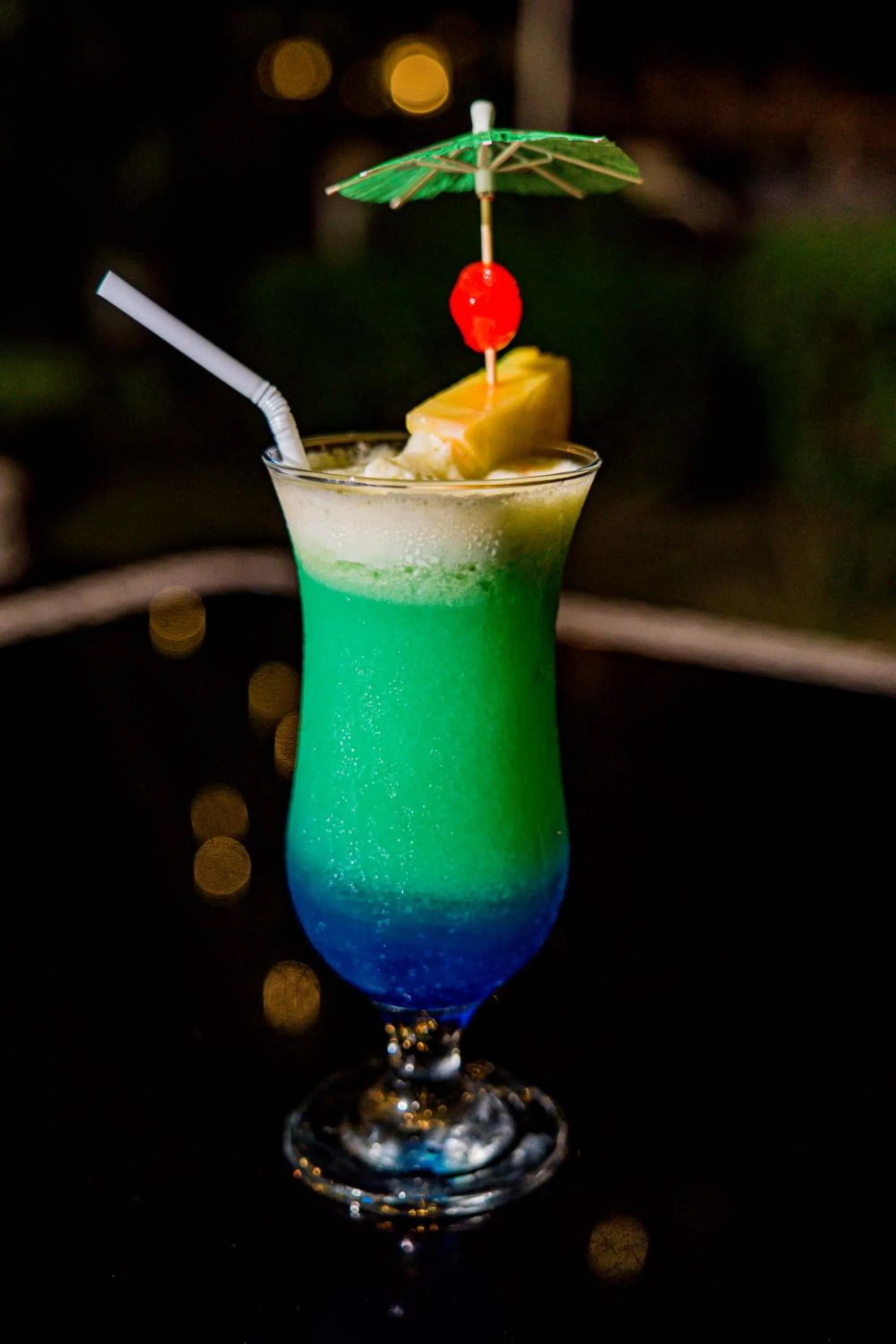 Lounge or bar in Paras Beach Resort - Camiguin