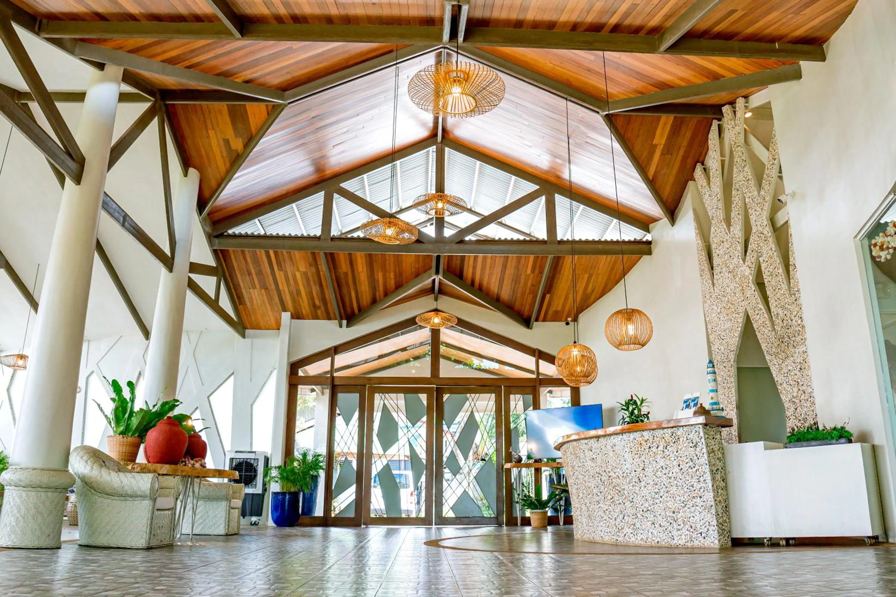 Lobby or reception in Paras Beach Resort - Camiguin