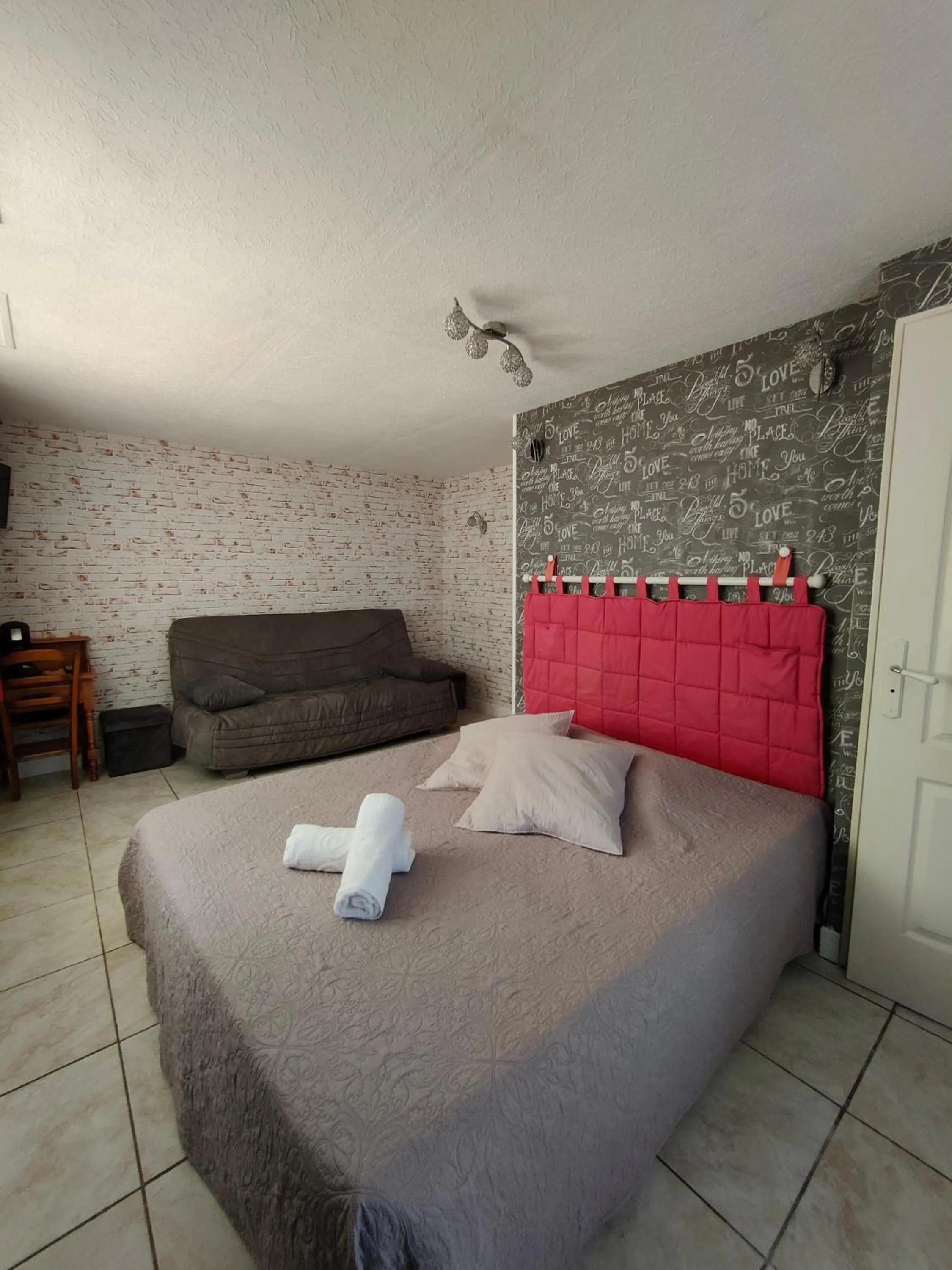 Bed in Auberge Le Chata