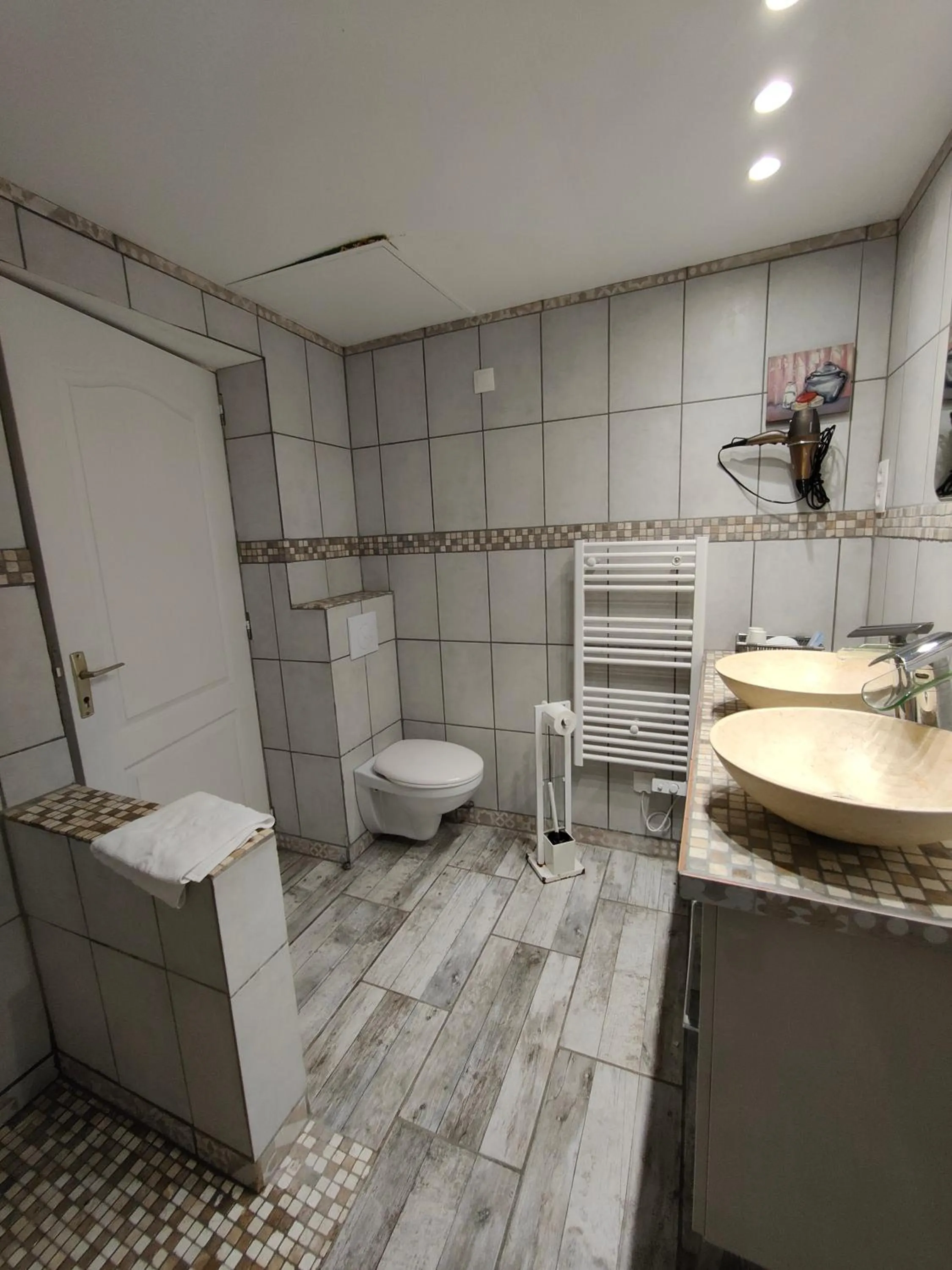 Bathroom in Auberge Le Chata