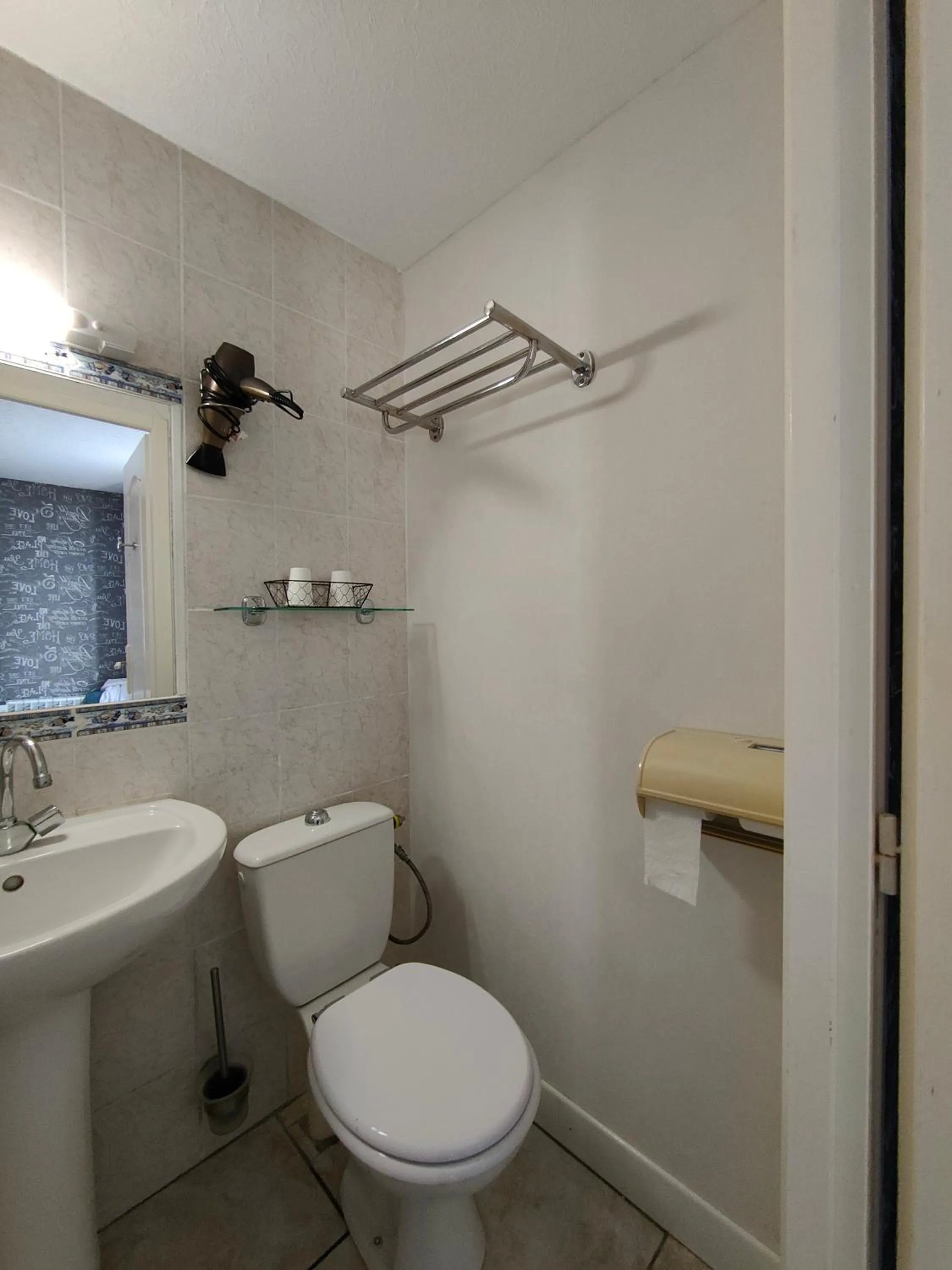 Bathroom in Auberge Le Chata
