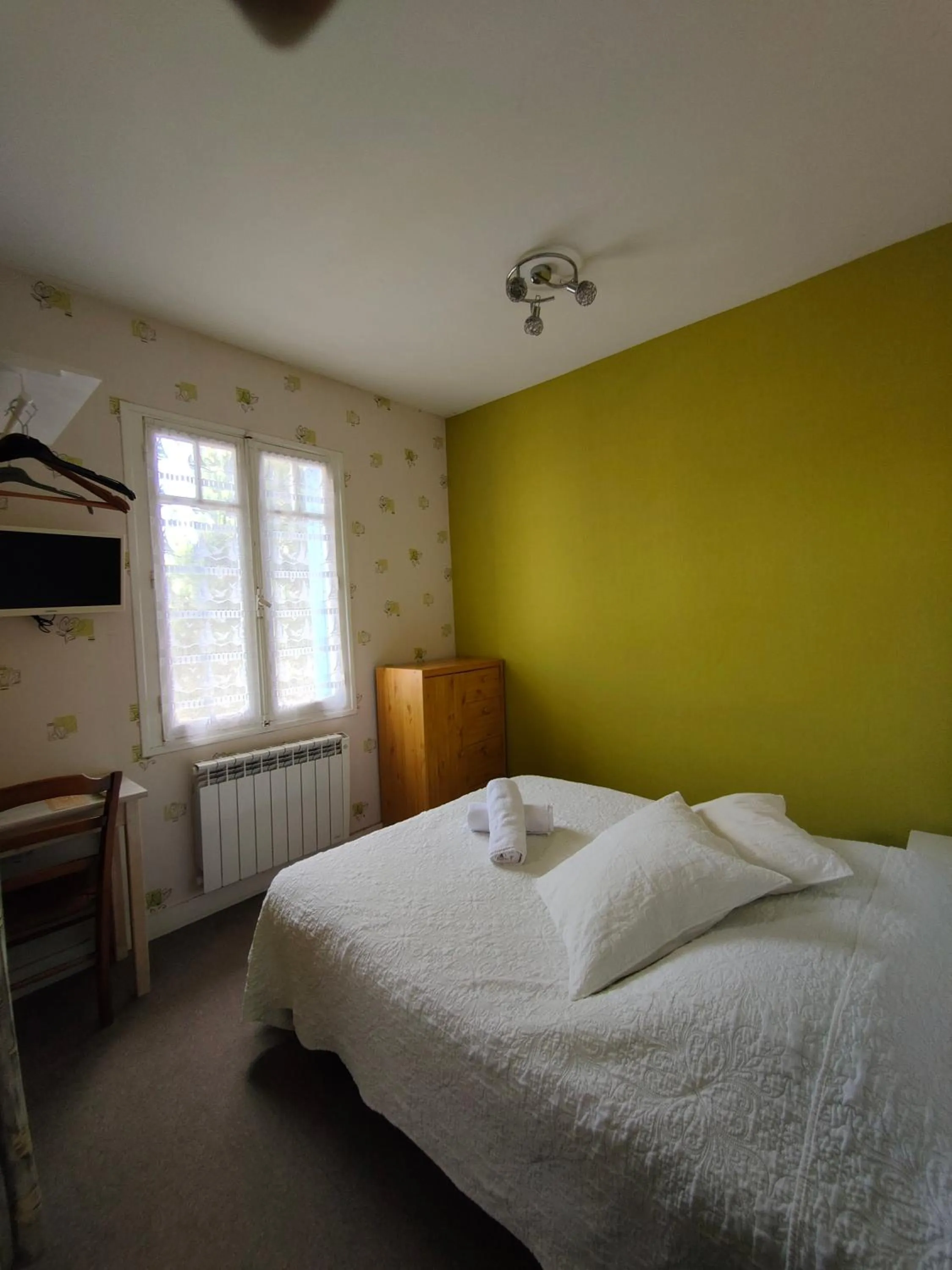 Bed in Auberge Le Chata