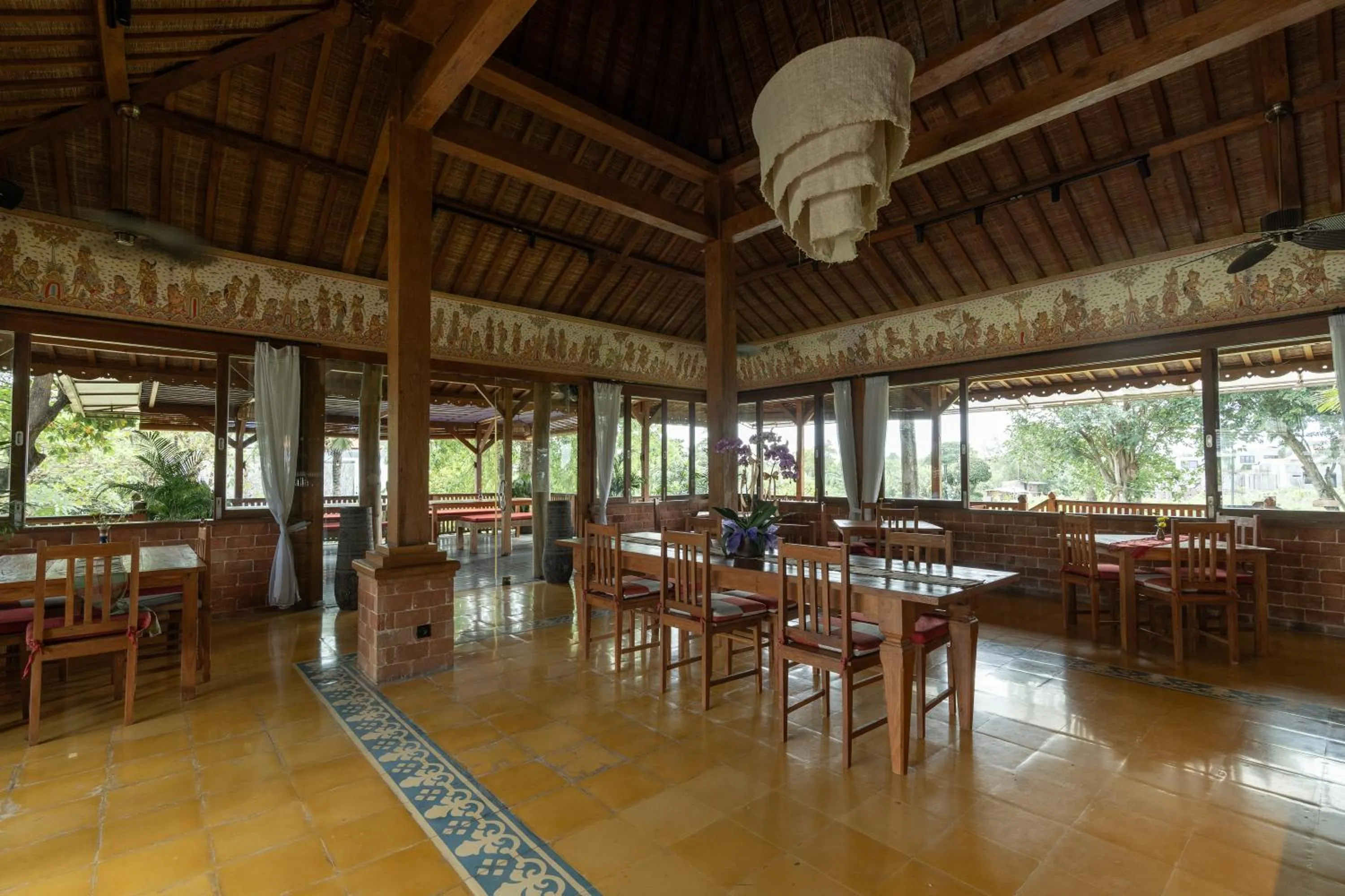 Restaurant/places to eat in Natajiwa Village