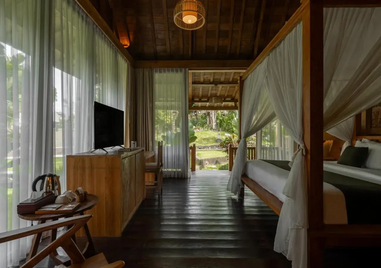 Wooden House with Garden View and Bathtub in Natajiwa Village, close to Canggu and Seminyak Wooden House with Garden View and Bathtub in Natajiwa Village, close to Canggu and Seminyak
