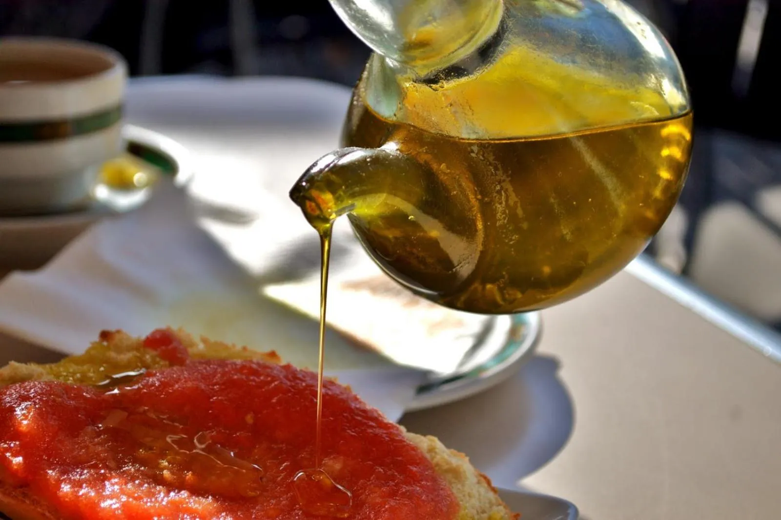 Food and drinks in San Marsial Benasque Apart Hotel