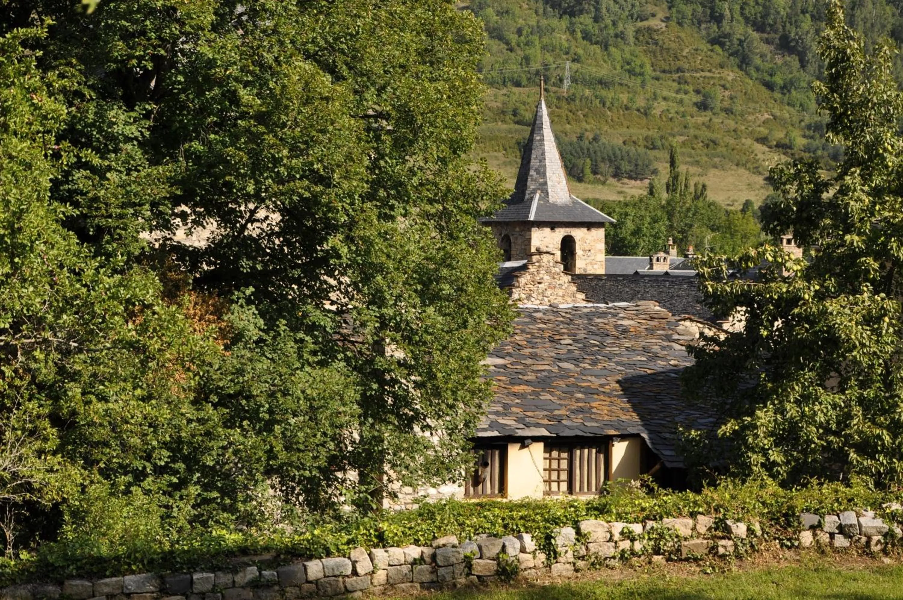 Activities in San Marsial Benasque Apart Hotel