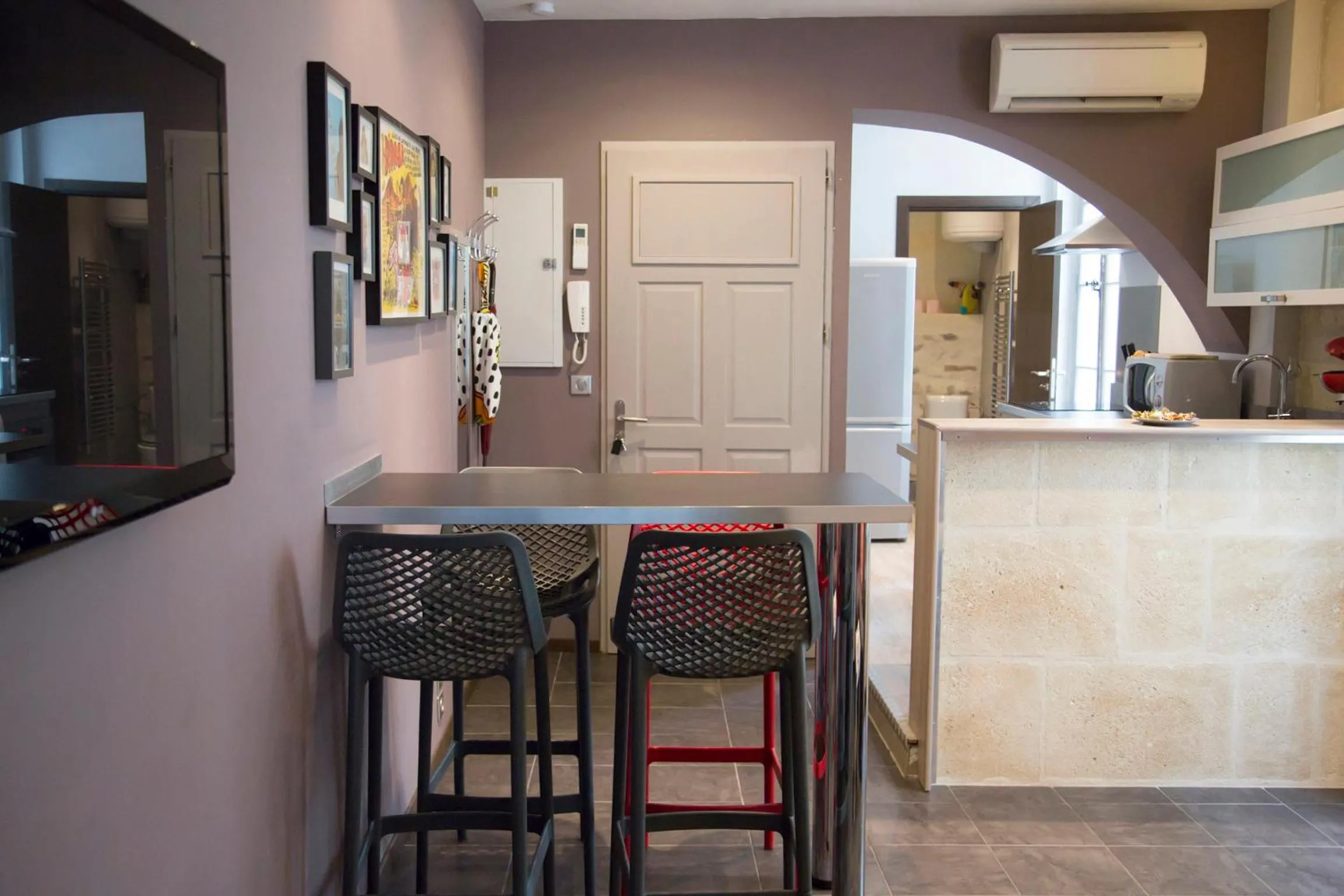 Dining area in Appartements "La Chambre D'Ami"