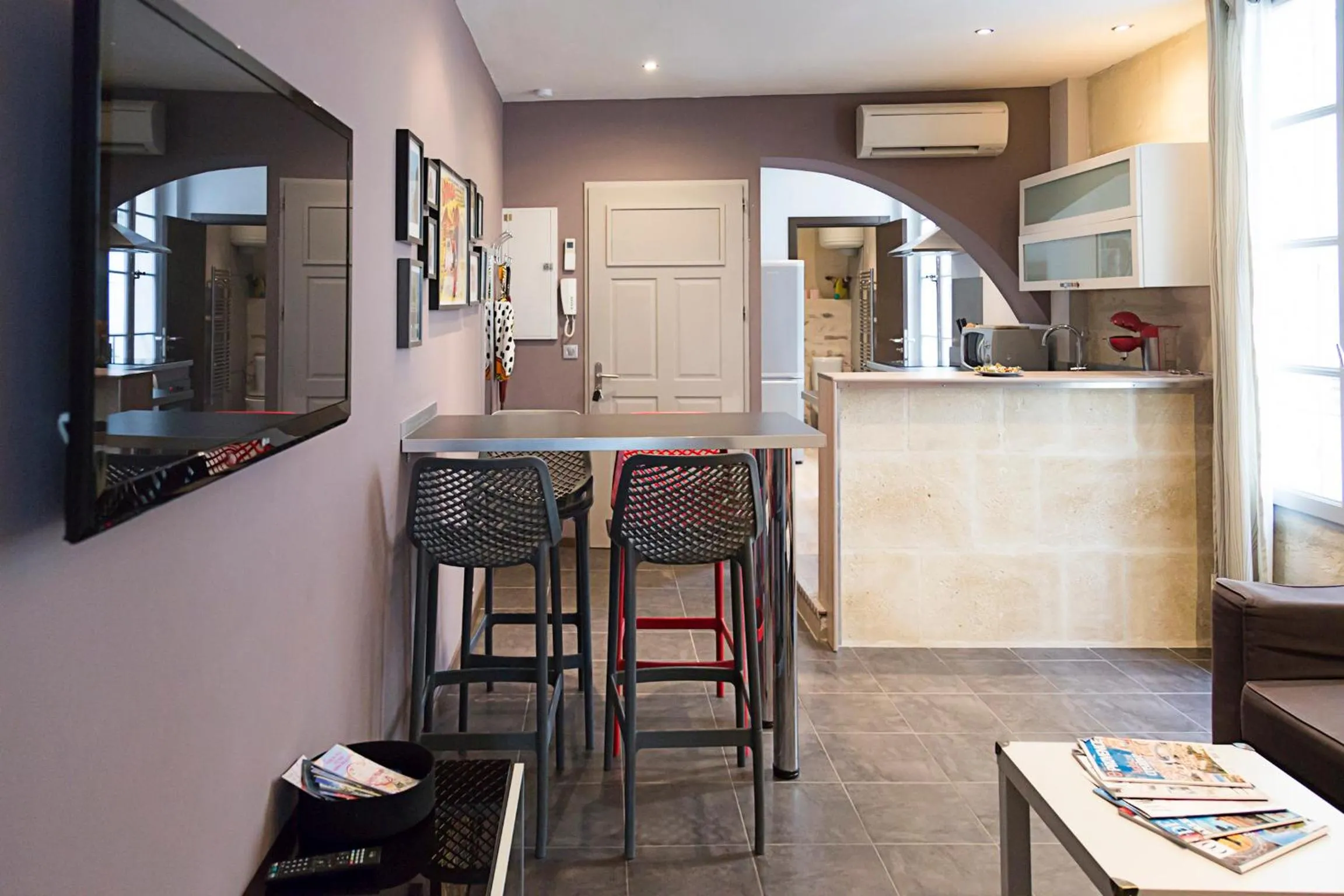 Dining area in Appartements "La Chambre D'Ami"