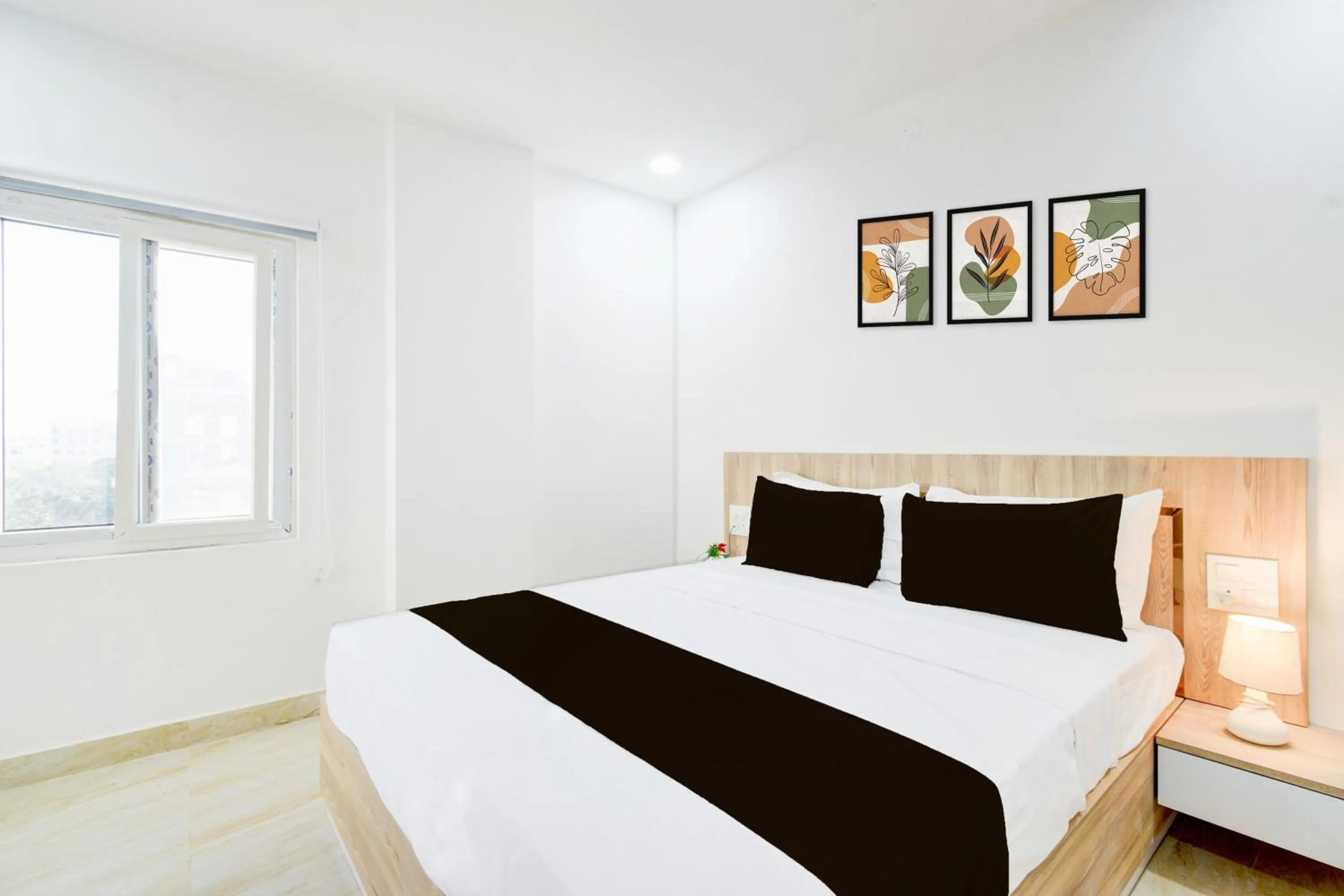 Bedroom, Bed in Super Townhouse LB Nagar Metro Station