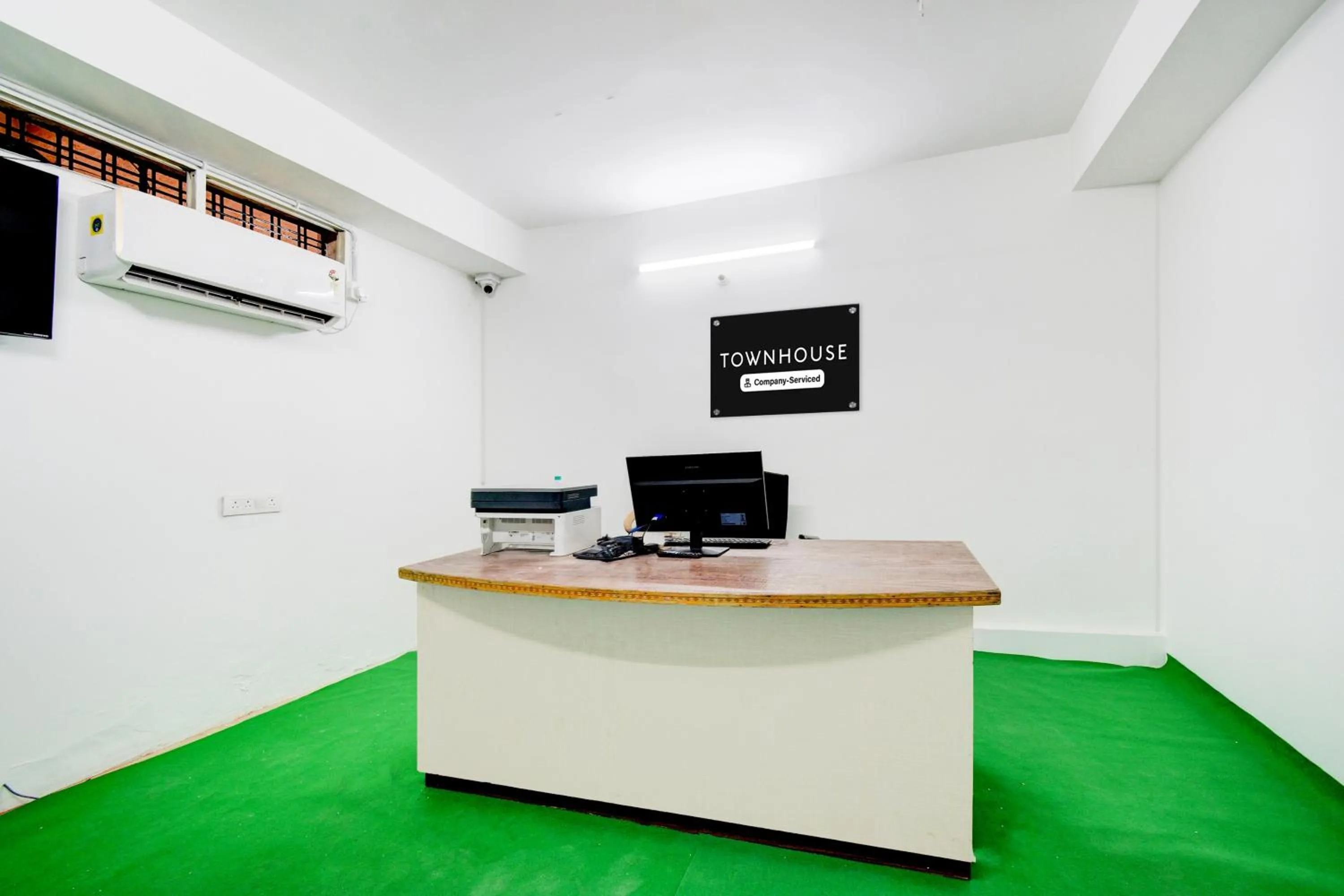 Lobby or reception in Super Townhouse LB Nagar Metro Station