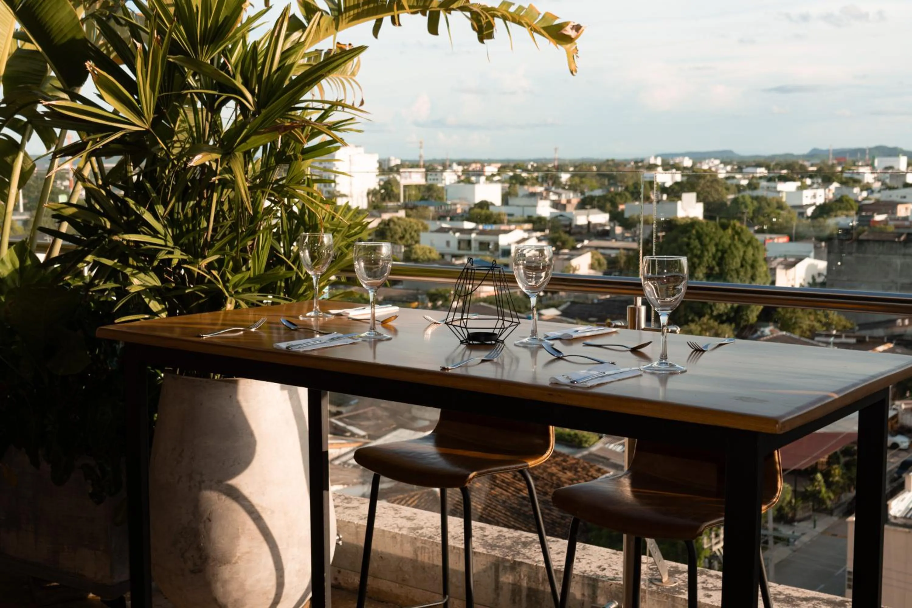 Restaurant/places to eat in GHL Hotel Monteria