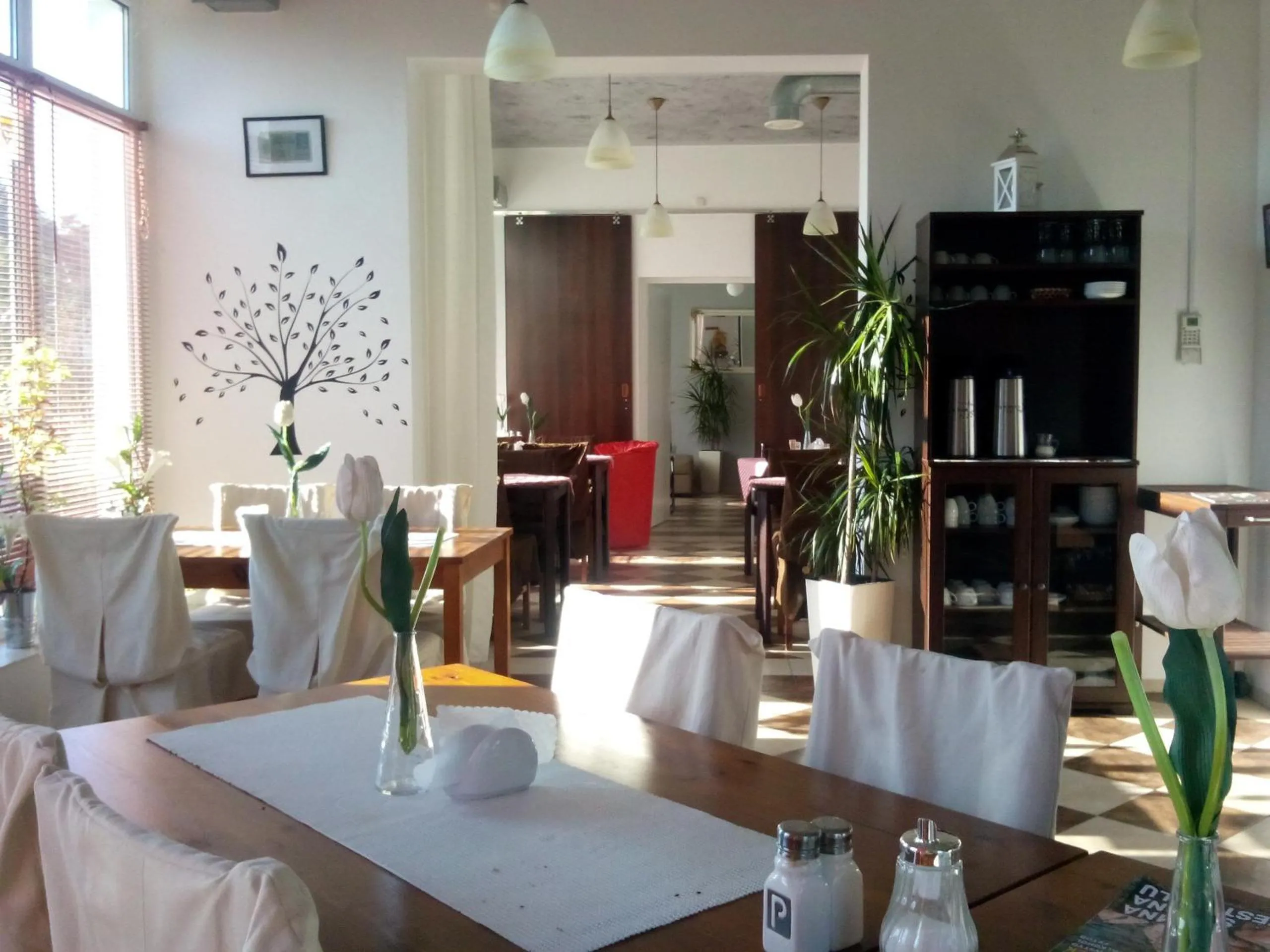 Restaurant/places to eat in Villa Osowianka