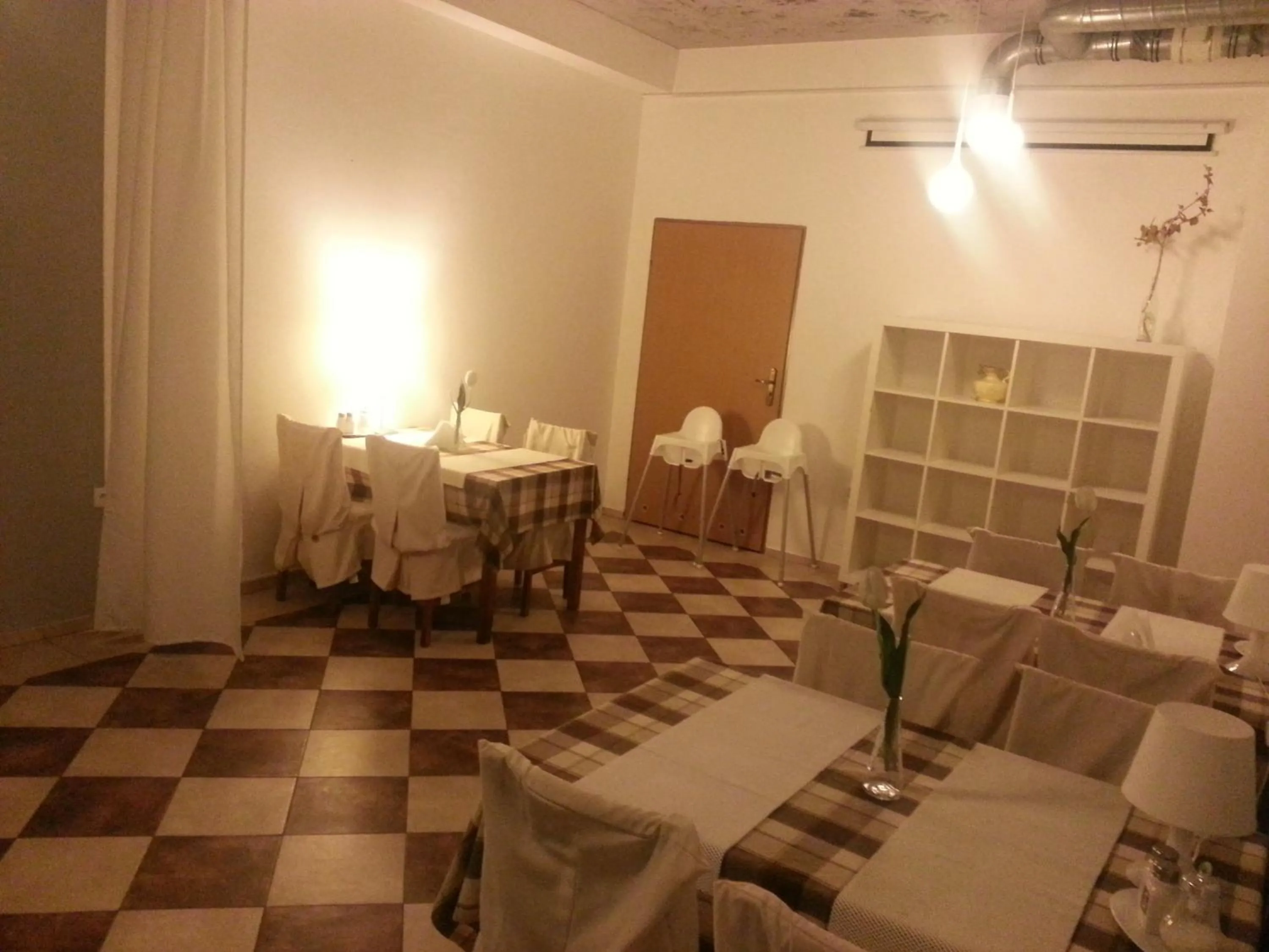 Restaurant/places to eat in Villa Osowianka