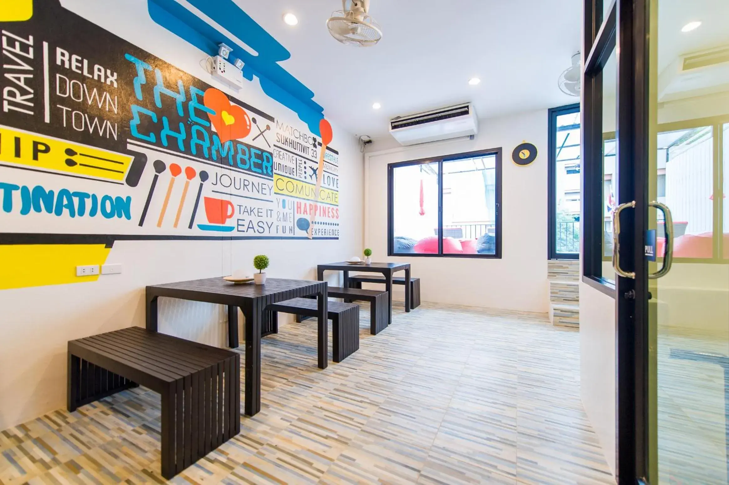 Seating area in Matchbox Bangkok Hostel Seating area in Matchbox Bangkok Hostel