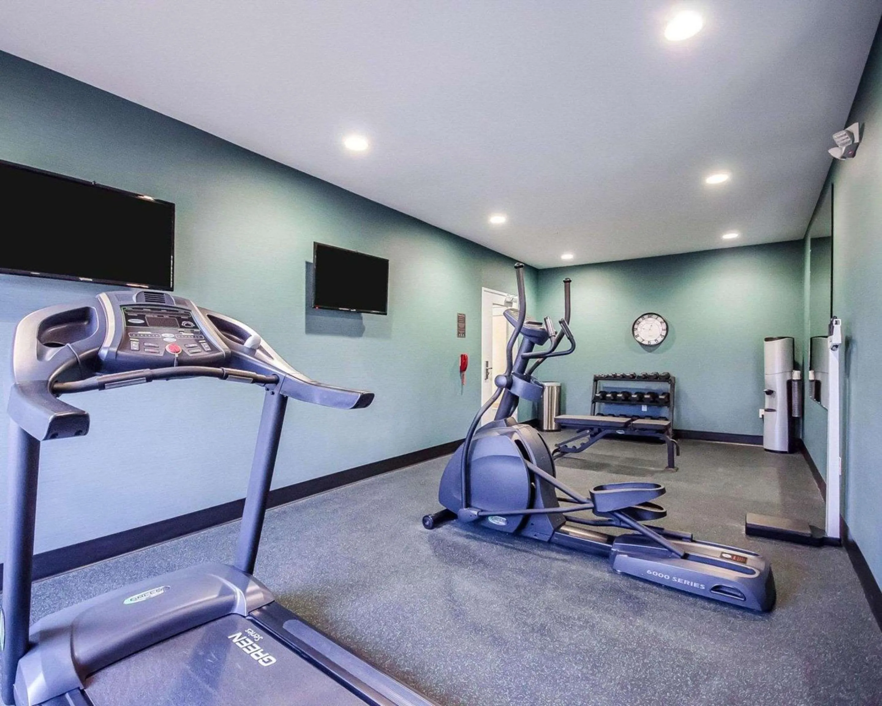 Fitness centre/facilities in Comfort Inn