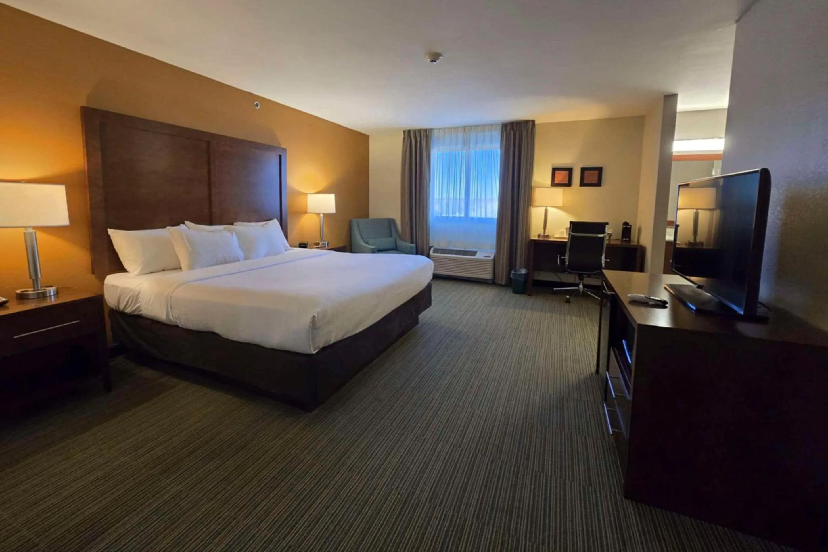 Bedroom, Bed in Comfort Inn