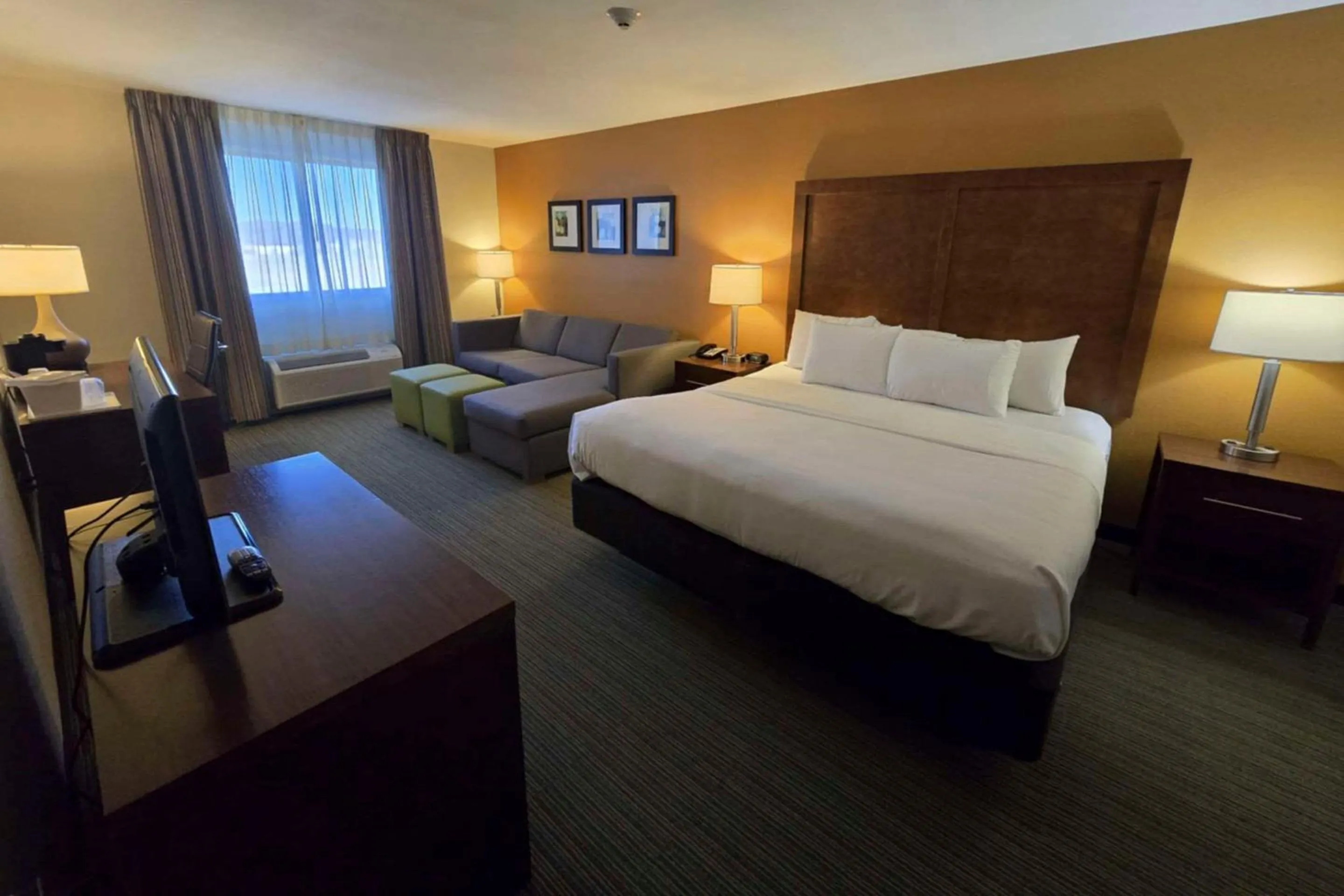 Bedroom, Bed in Comfort Inn