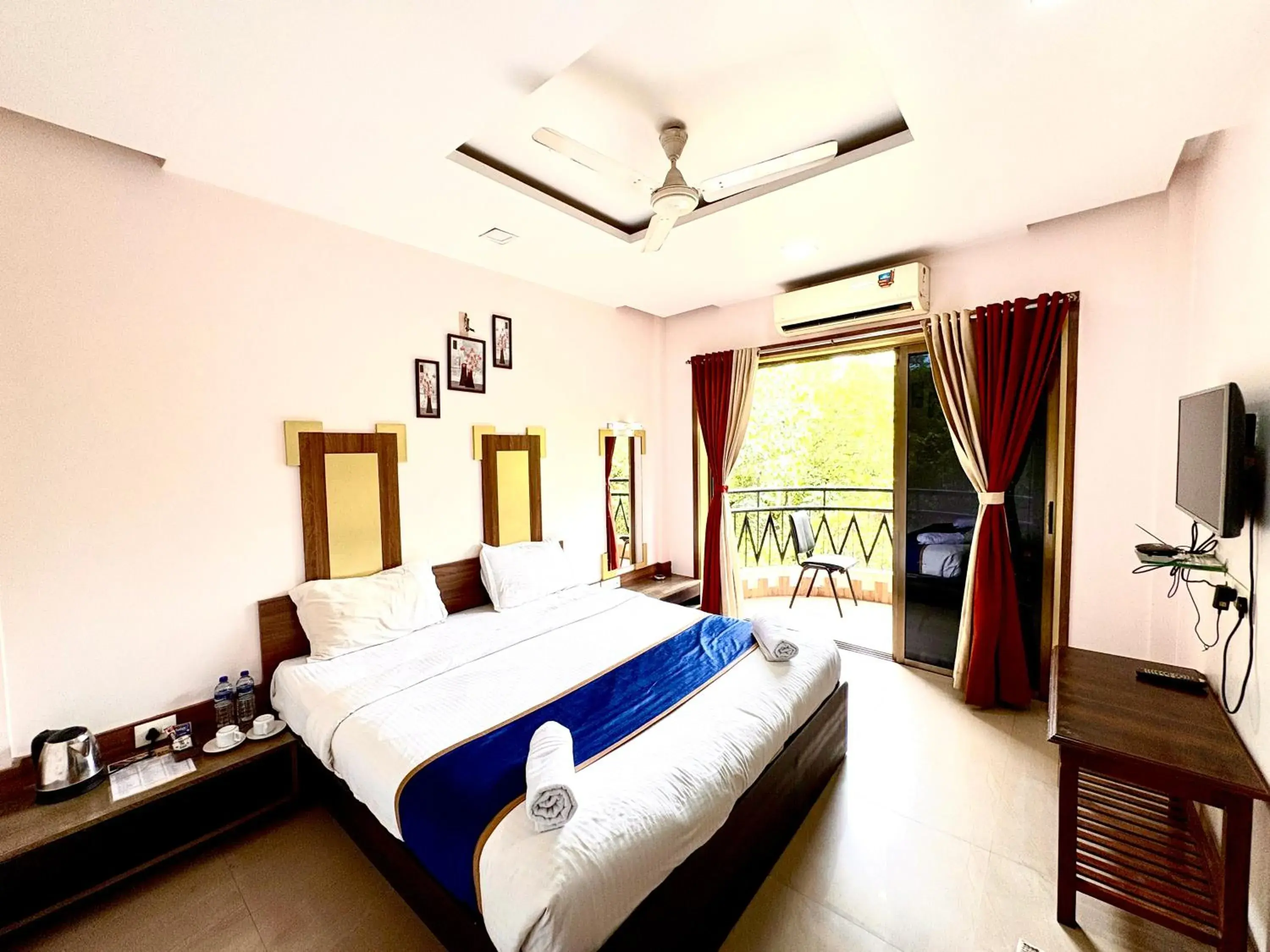 Bed in Hotel Laxmi Residency Bed in Hotel Laxmi Residency